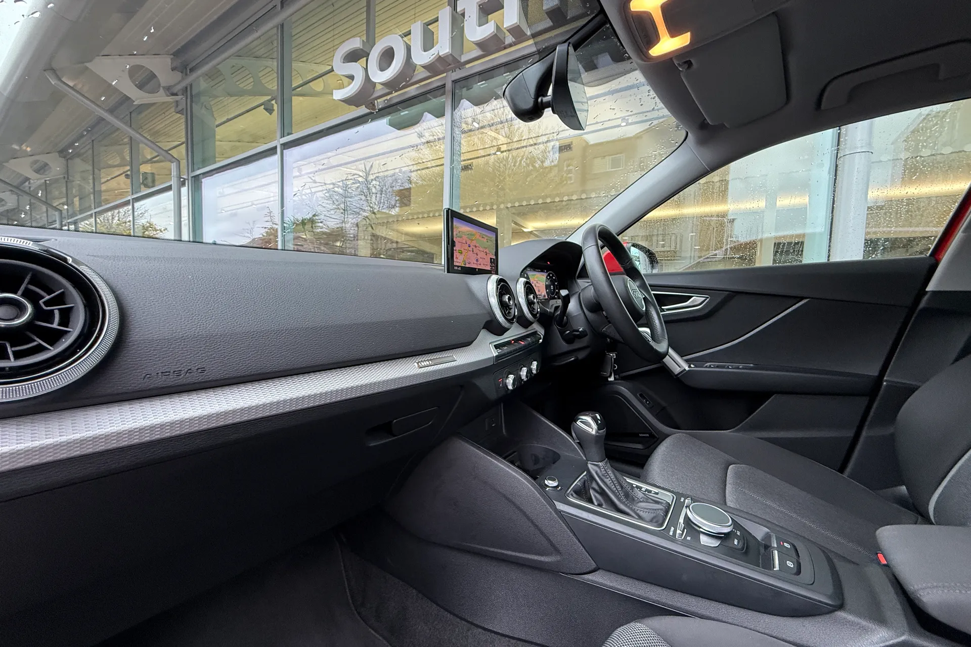 Audi Q2 thumbnail image number 7