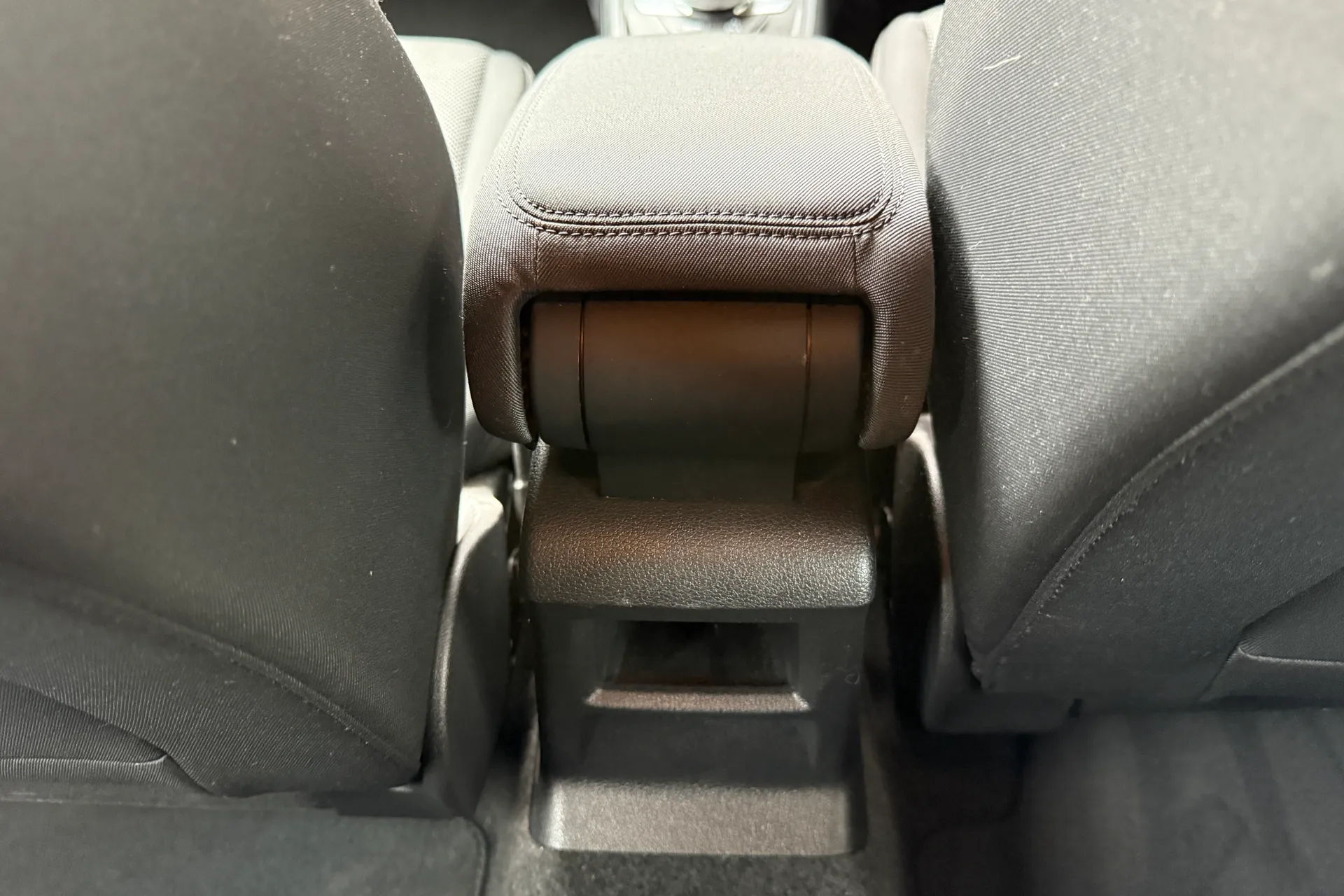 Audi Q2 thumbnail image number 38