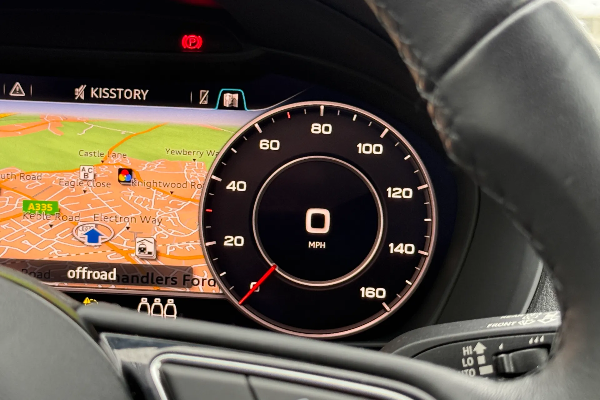 Audi Q2 thumbnail image number 12