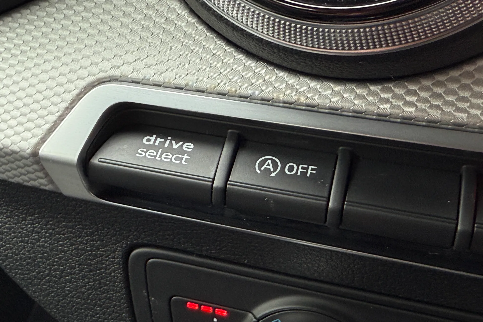 Audi Q2 thumbnail image number 63