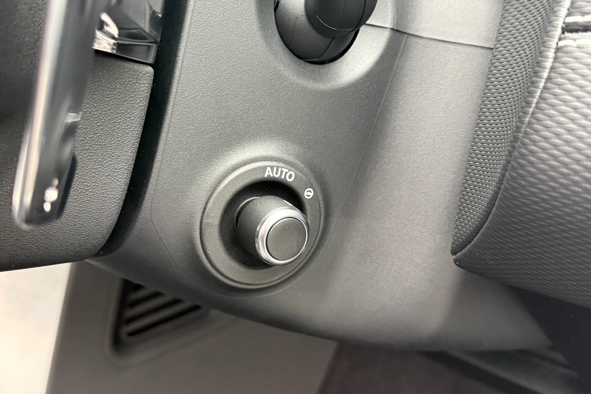 LAND ROVER DISCOVERY thumbnail image number 18