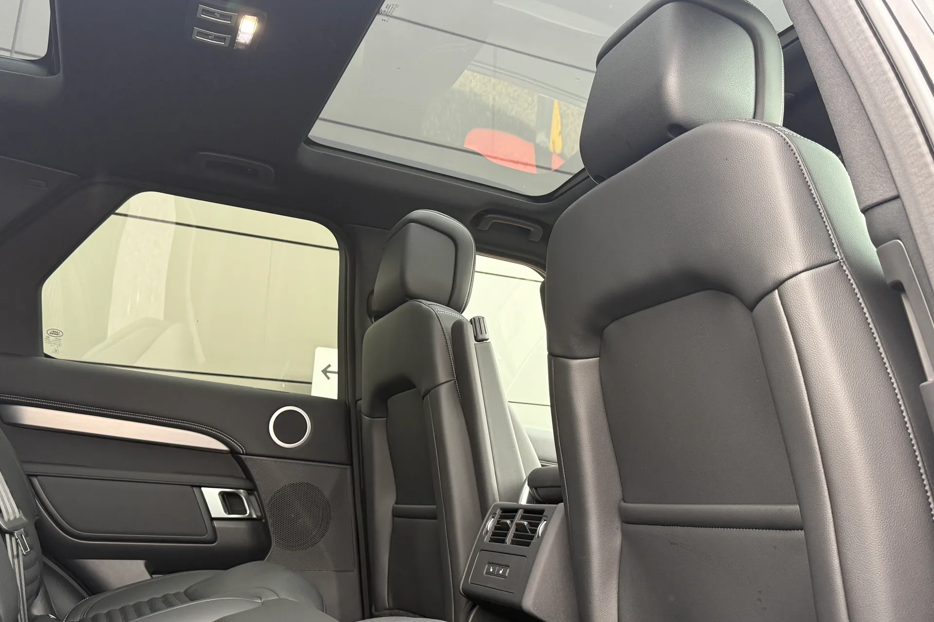 LAND ROVER DISCOVERY thumbnail image number 37