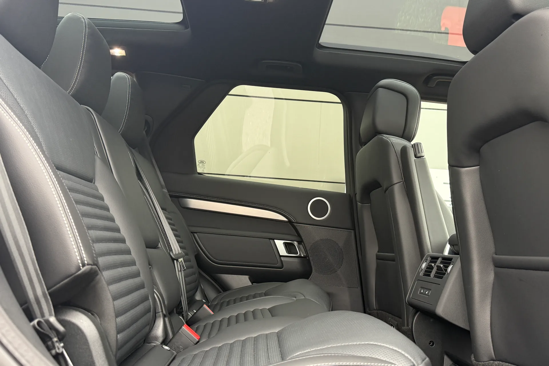 LAND ROVER DISCOVERY thumbnail image number 35