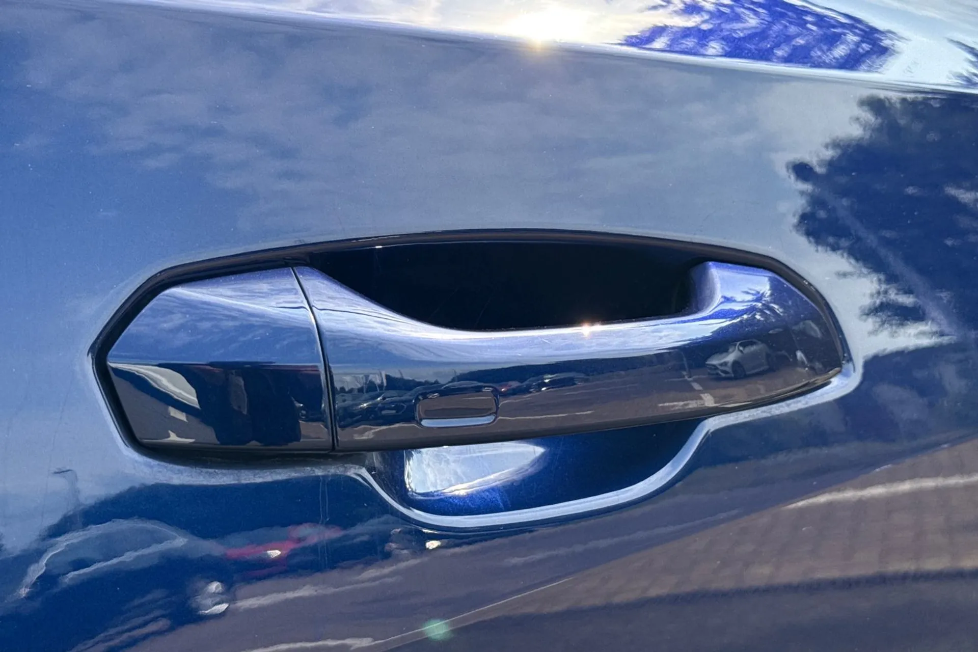 Audi Q8 thumbnail image number 16