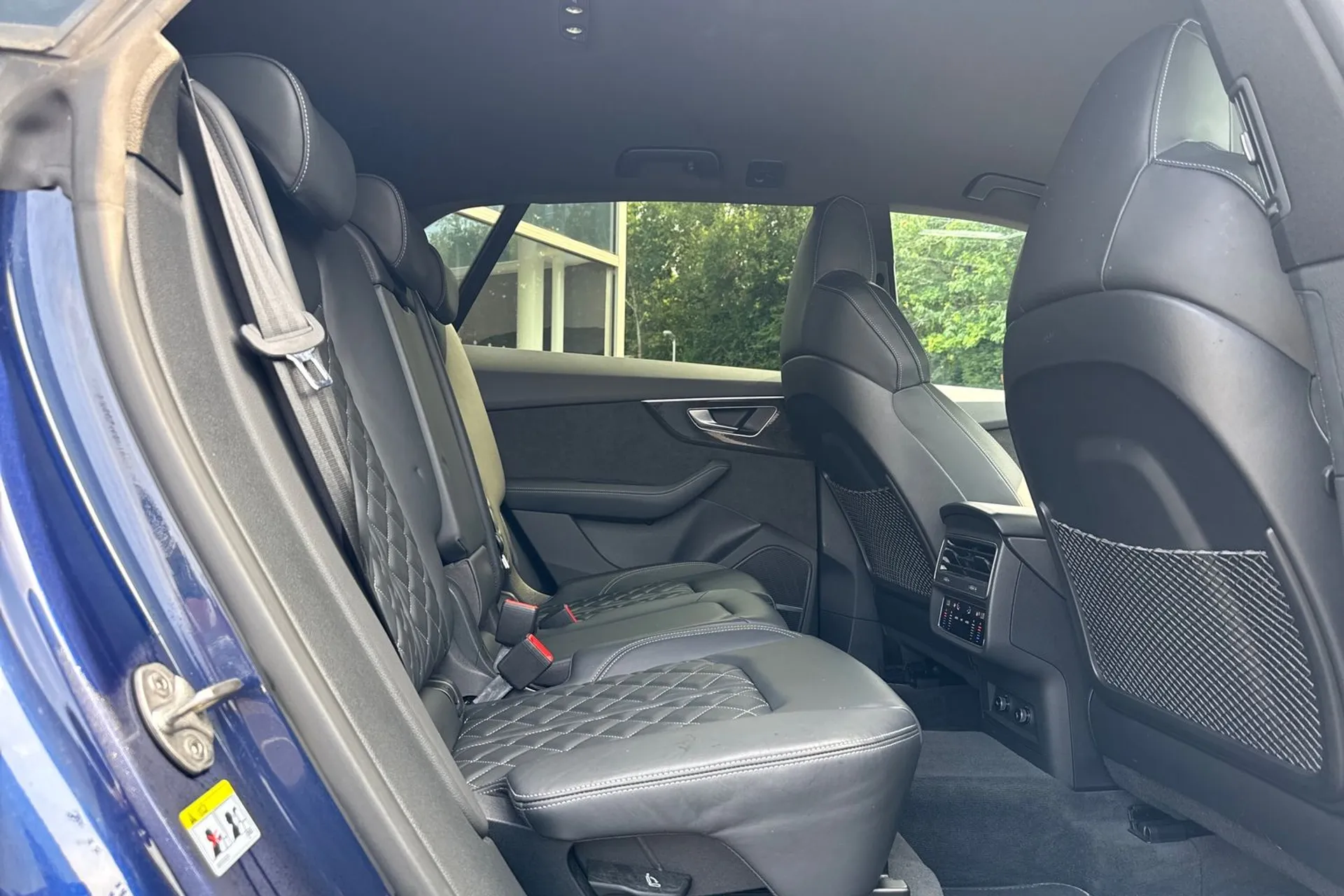 Audi Q8 thumbnail image number 22