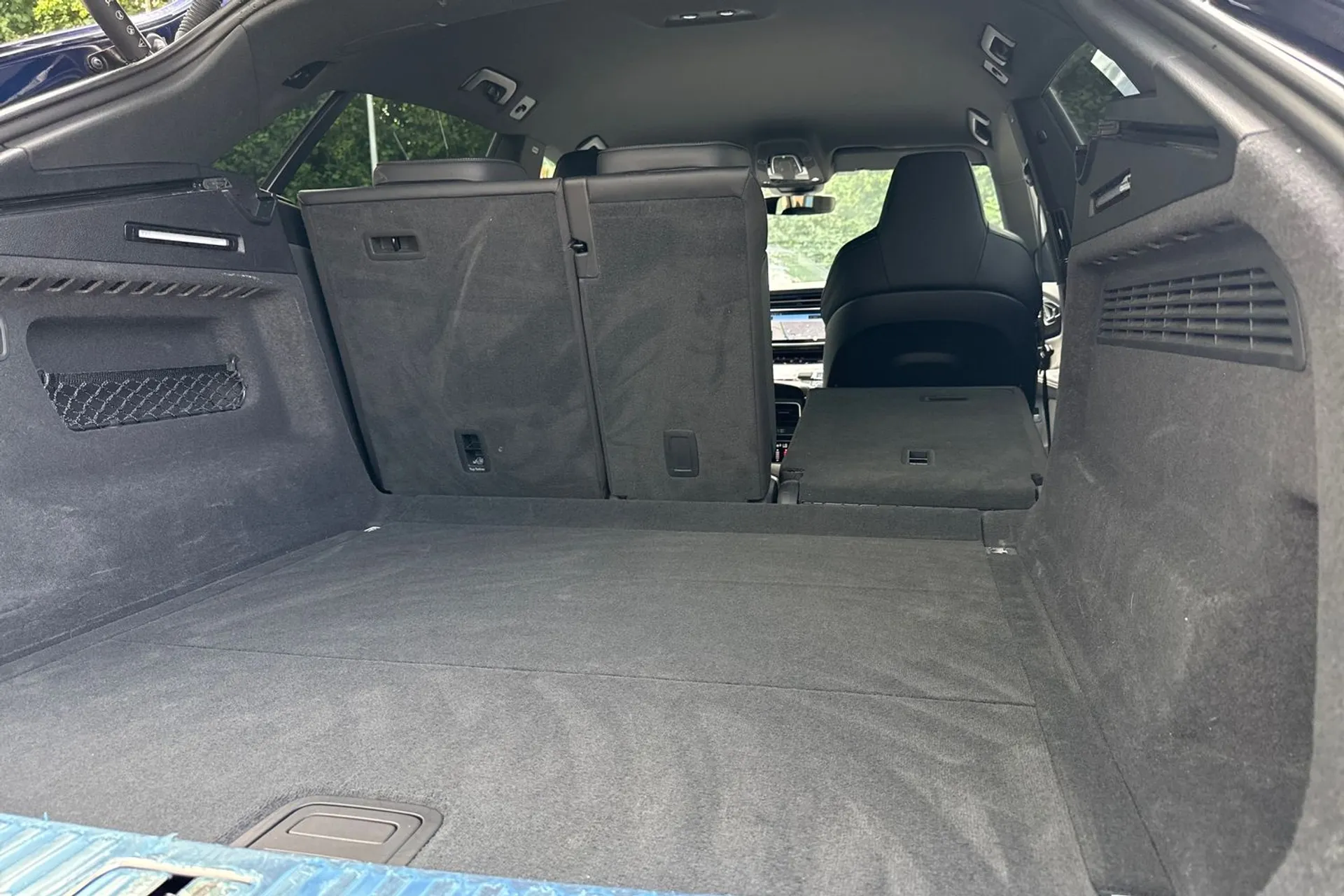 Audi Q8 thumbnail image number 21