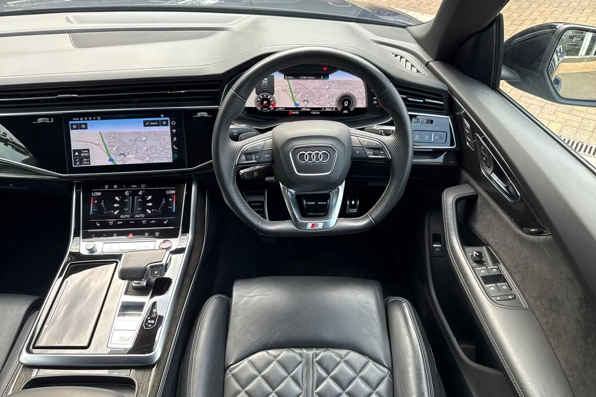 Audi Q8 thumbnail image number 34