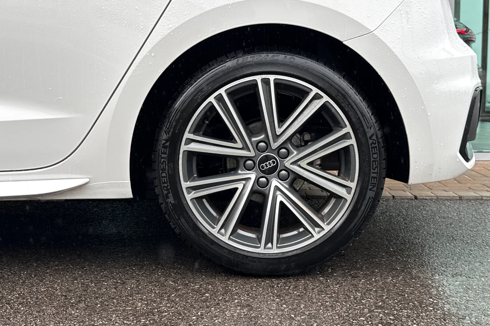 Audi A1 thumbnail image number 45
