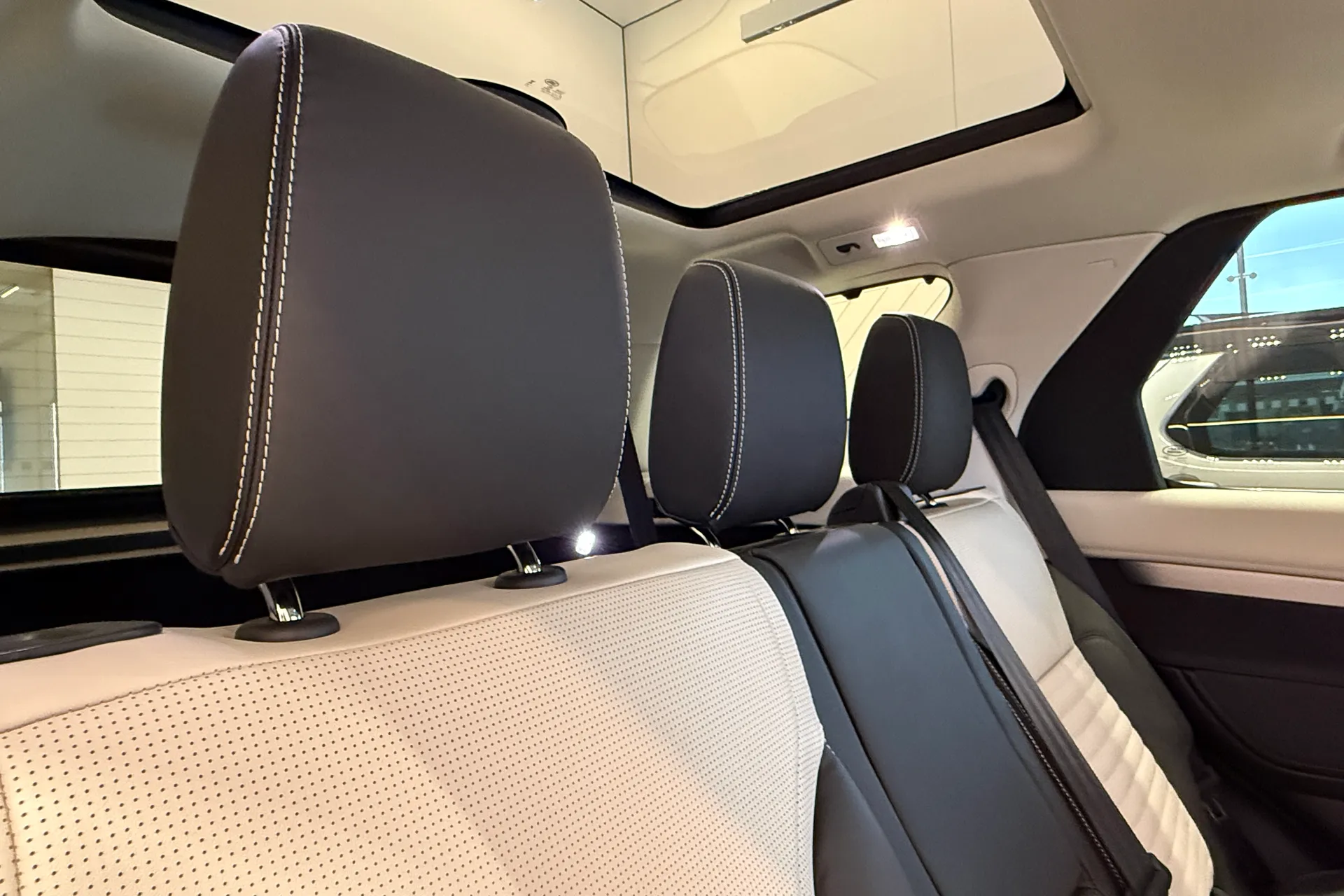 LAND ROVER DISCOVERY thumbnail image number 37