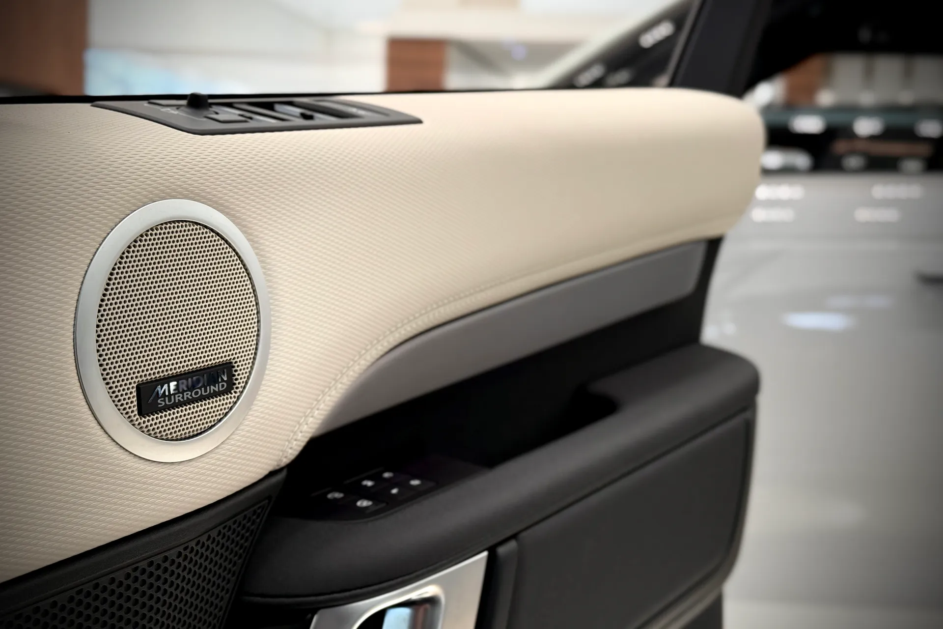 LAND ROVER DISCOVERY thumbnail image number 43