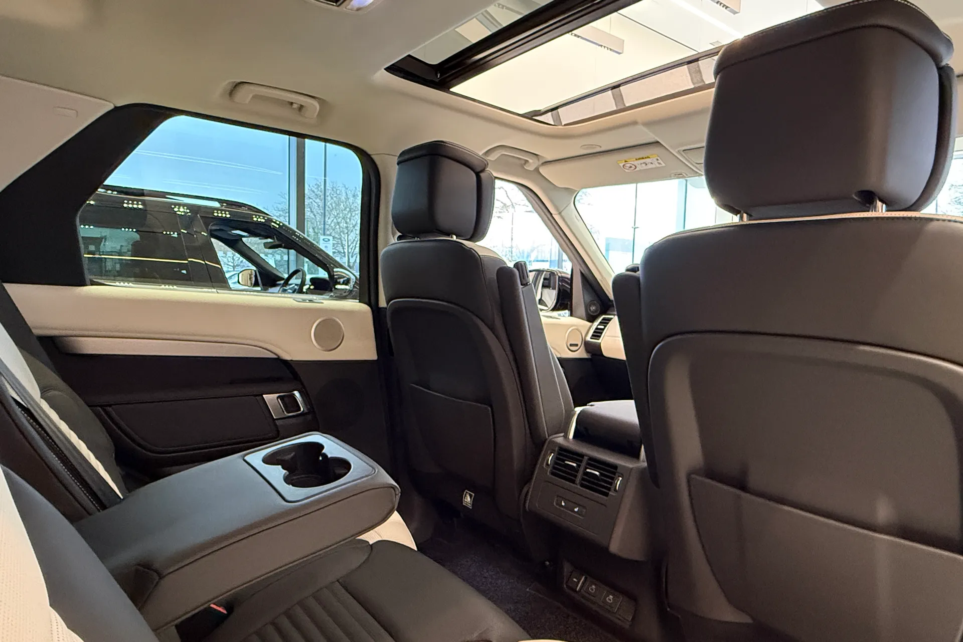 LAND ROVER DISCOVERY thumbnail image number 39