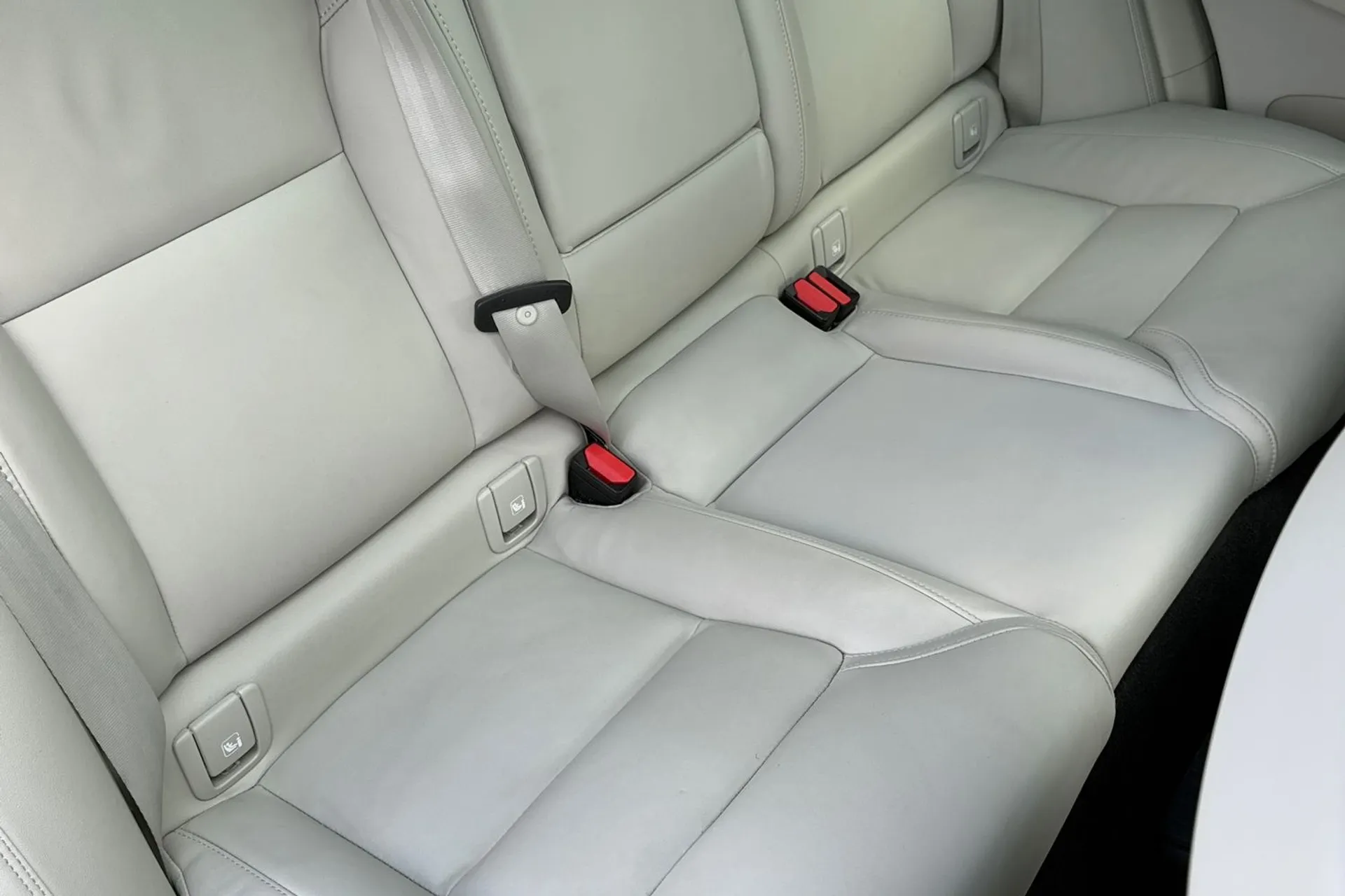 Volvo XC60 thumbnail image number 24