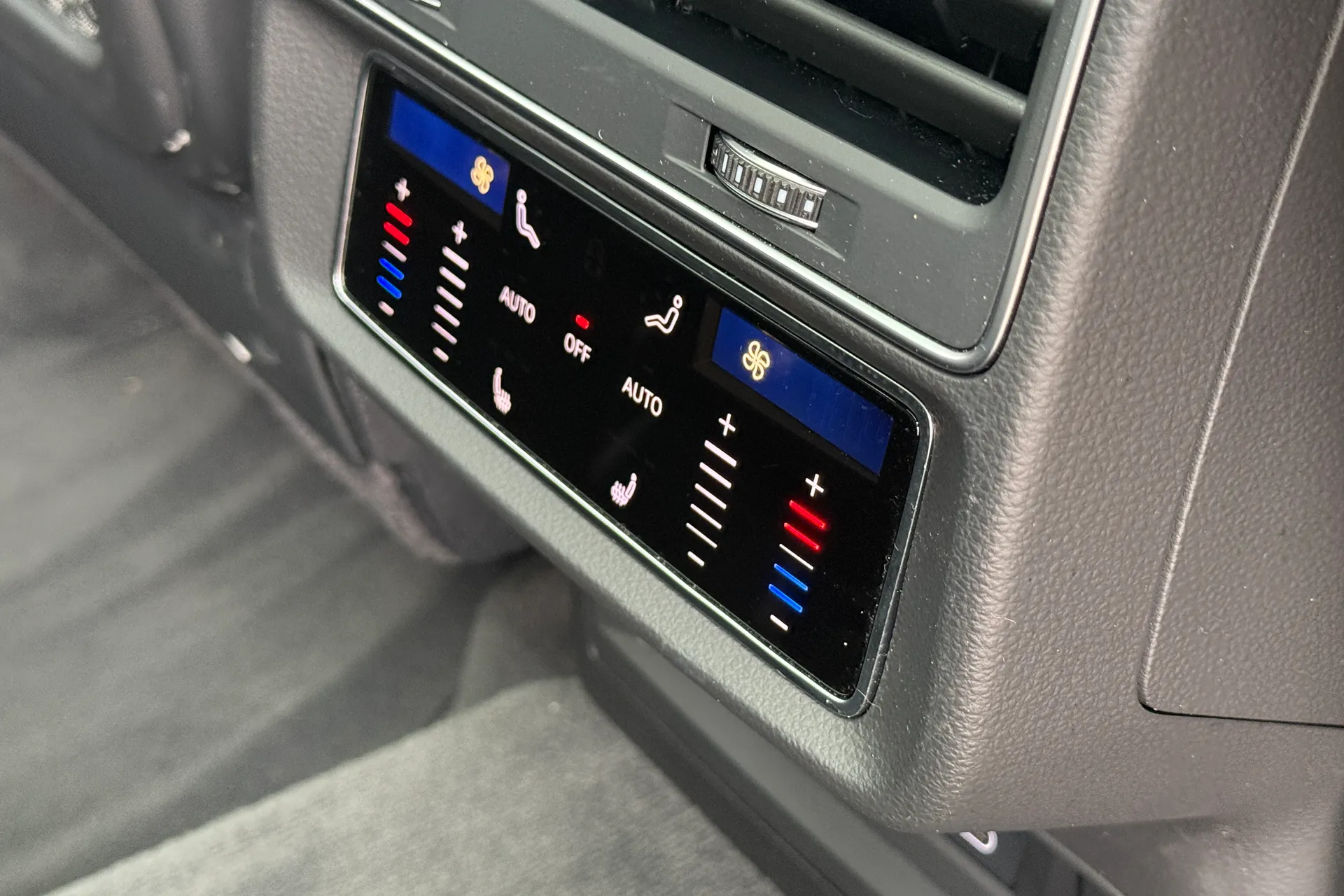 Audi Q7 thumbnail image number 39