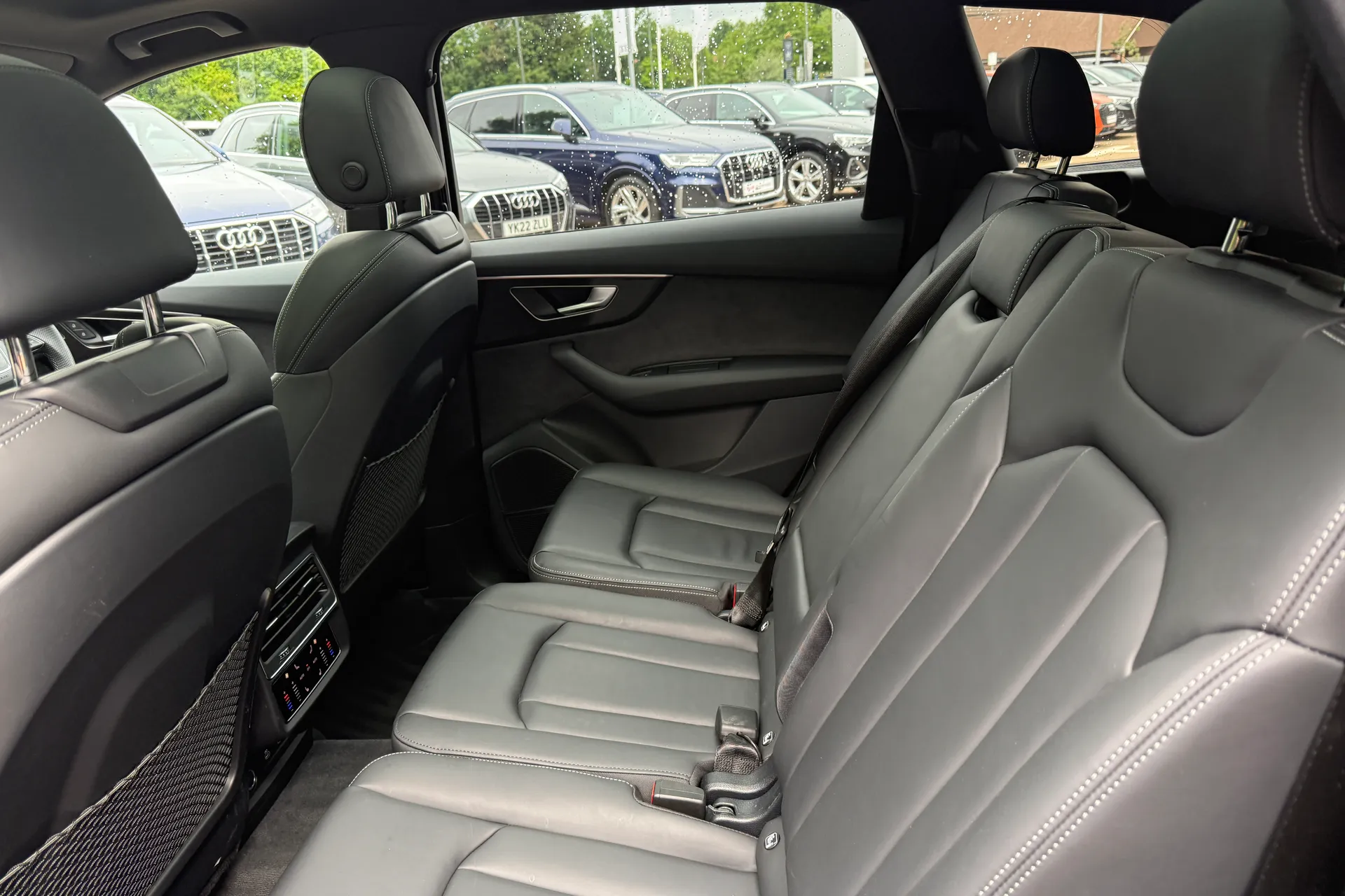 Audi Q7 thumbnail image number 56