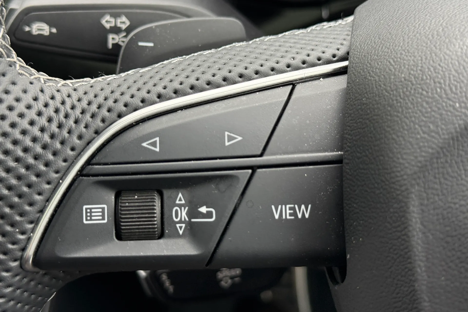 Audi Q7 thumbnail image number 26