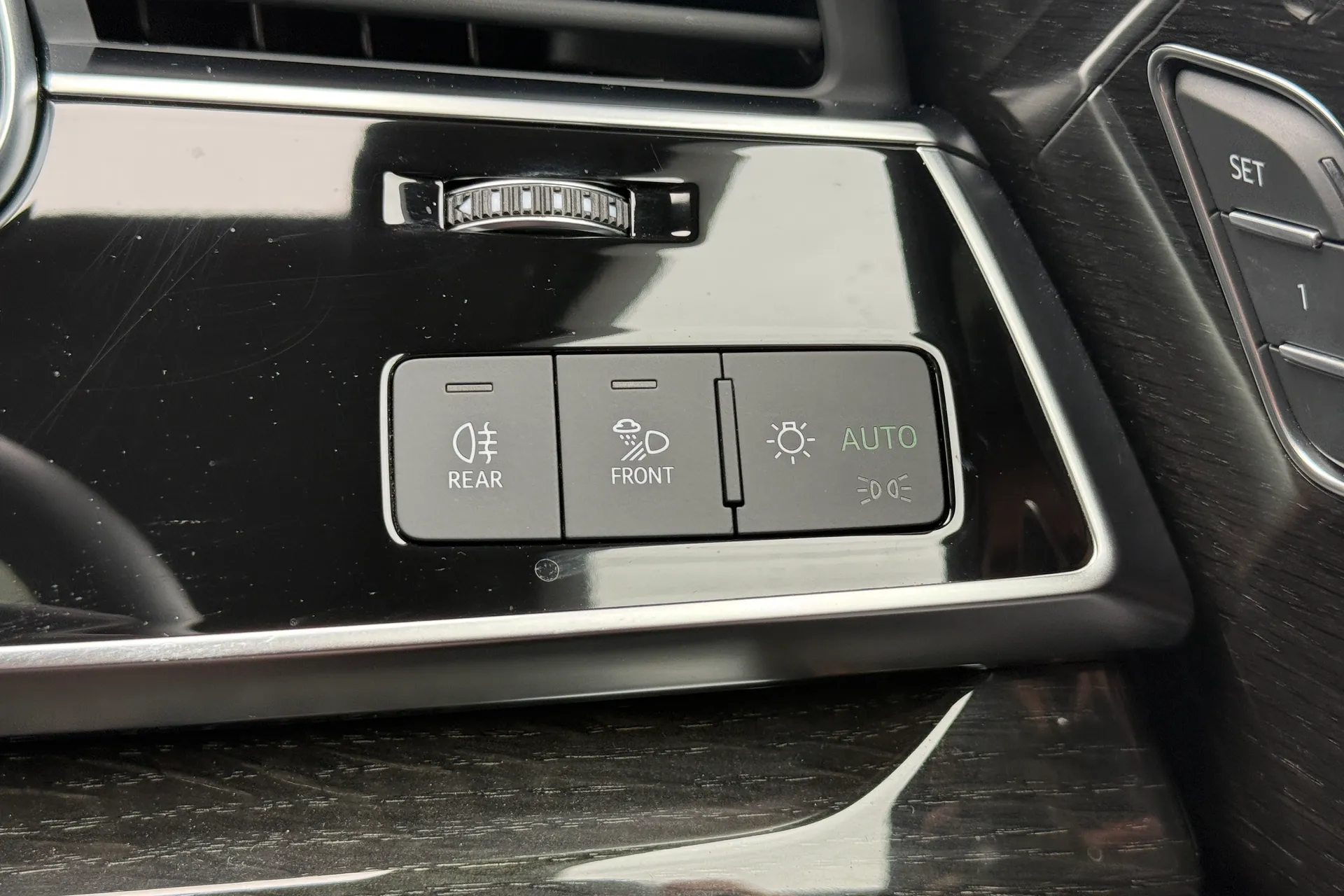 Audi Q7 thumbnail image number 22
