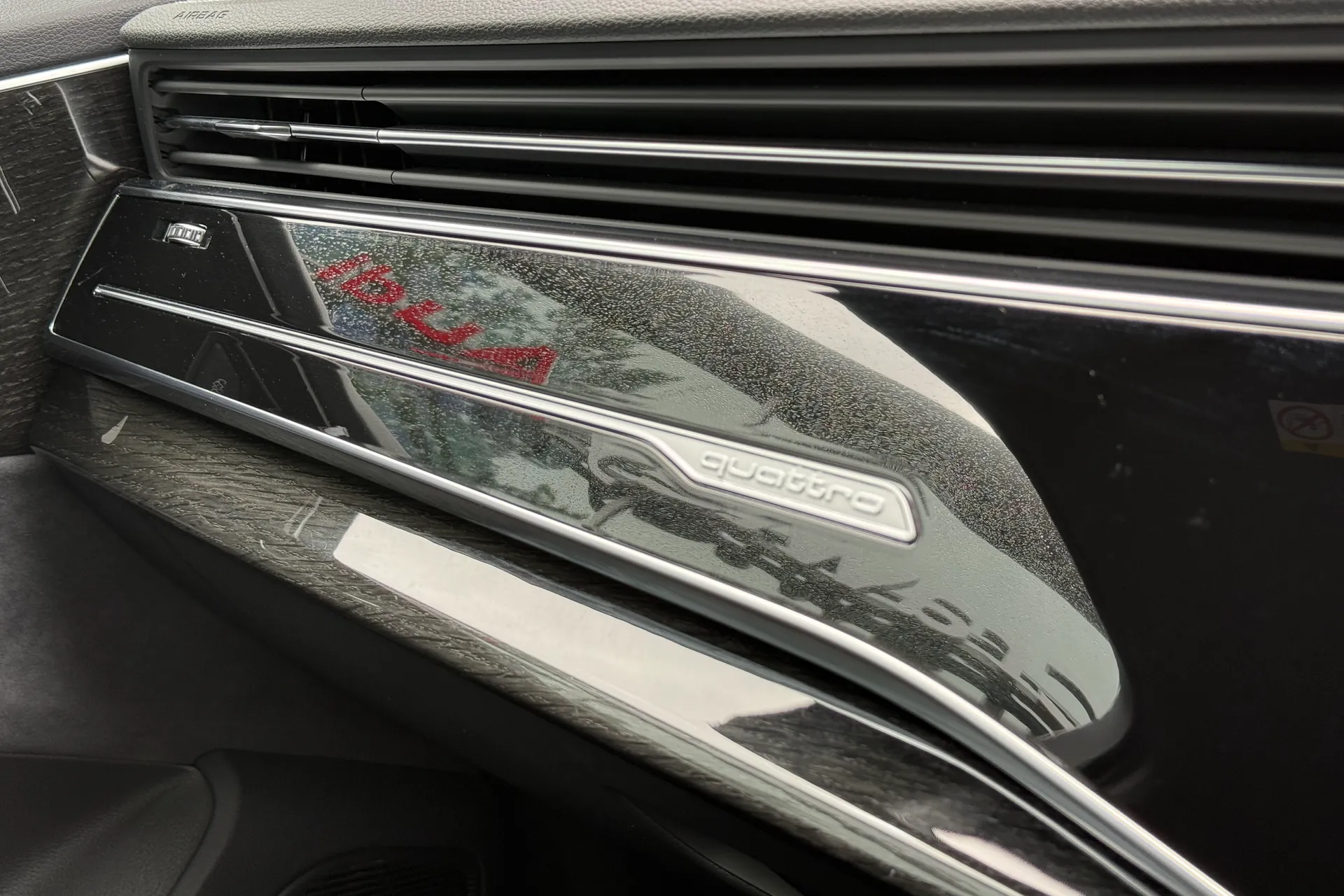 Audi Q7 thumbnail image number 16