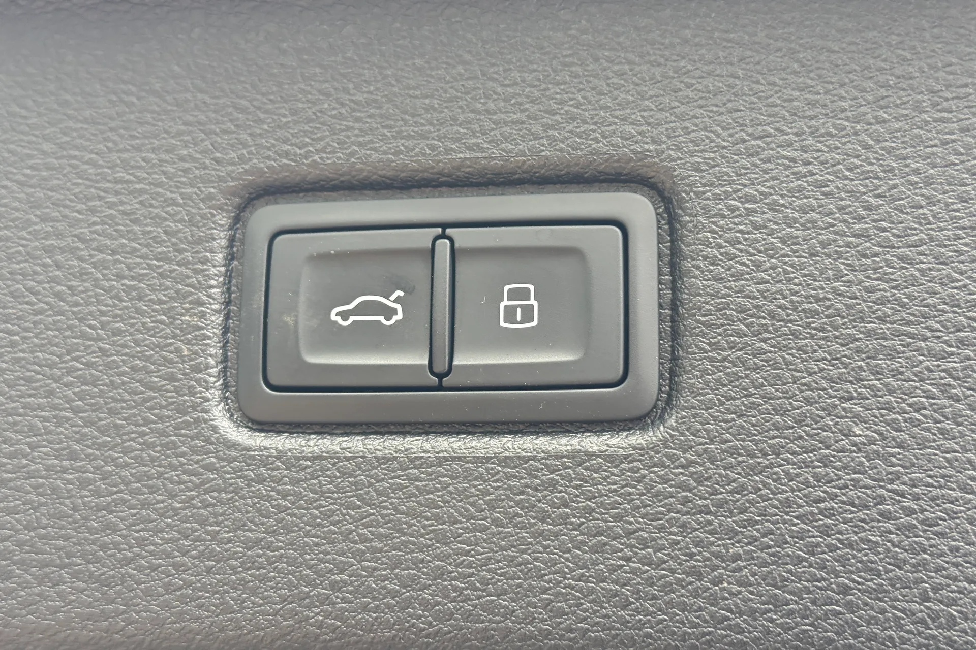 Audi Q7 thumbnail image number 48