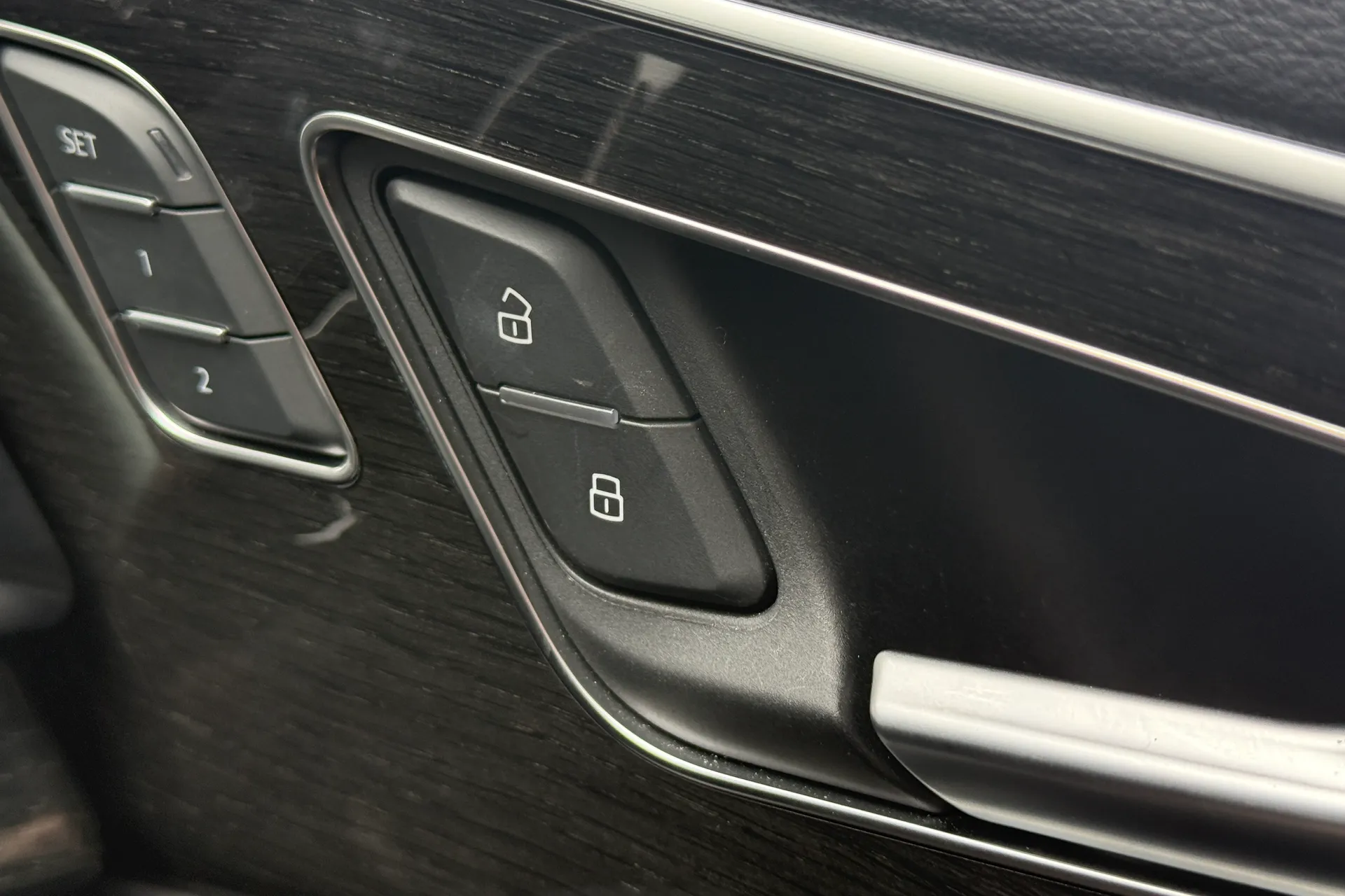 Audi Q7 thumbnail image number 23