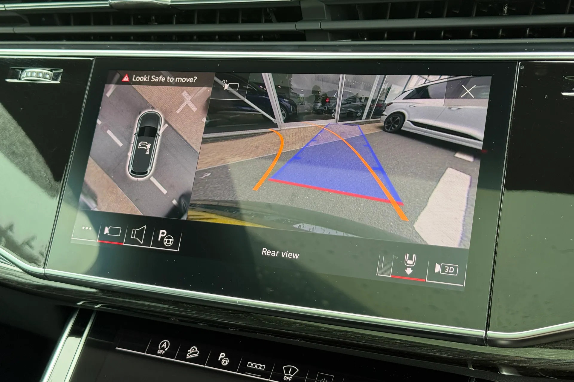Audi Q7 thumbnail image number 4