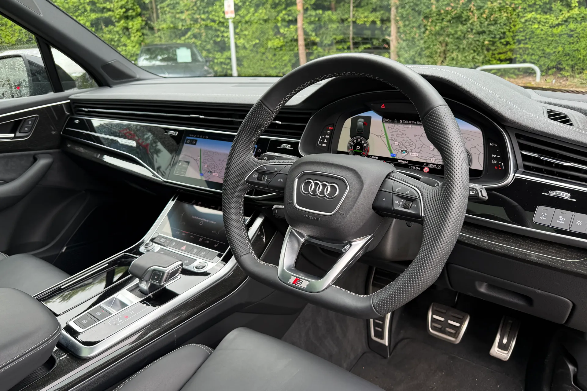Audi Q7 thumbnail image number 28