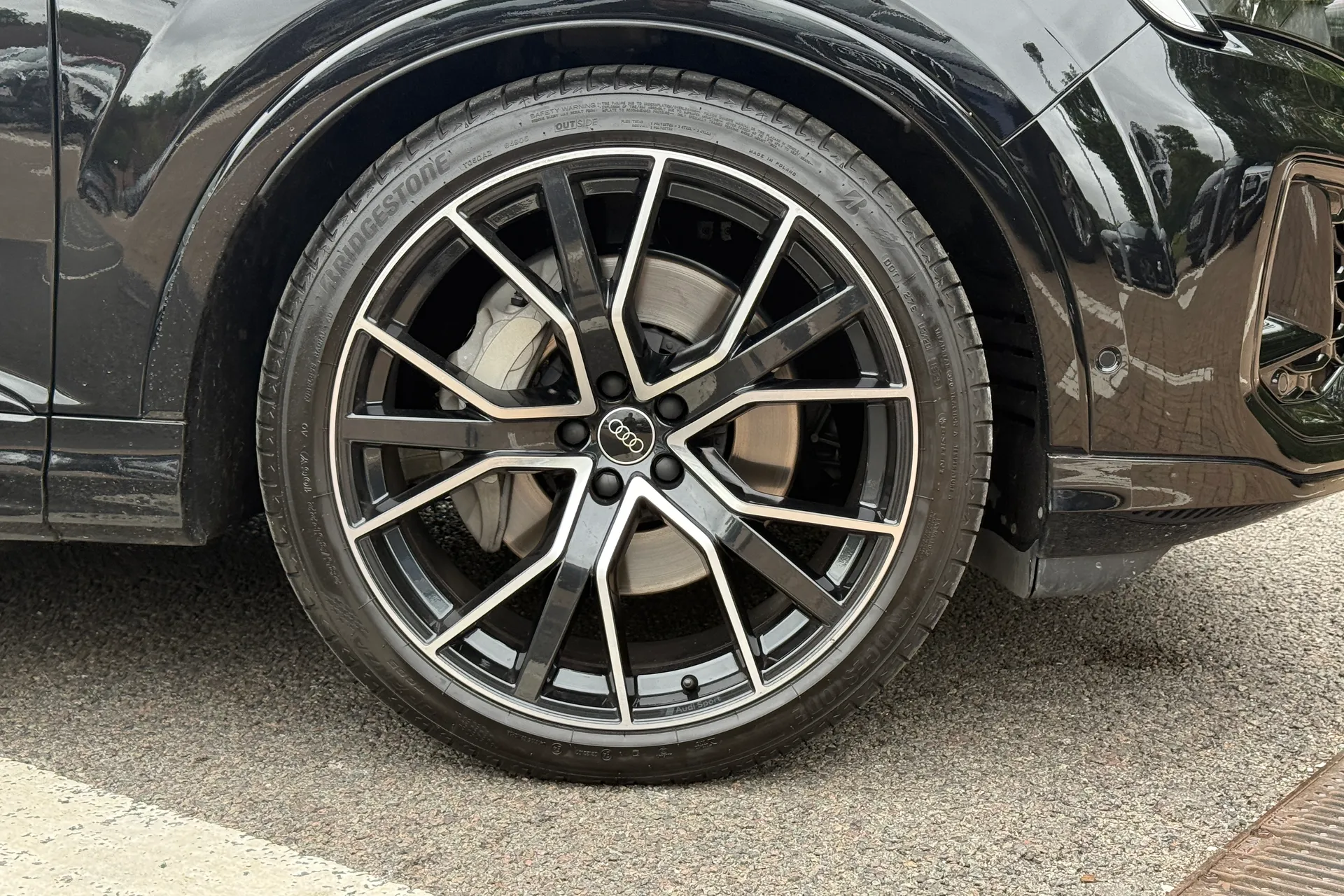 Audi Q7 thumbnail image number 34