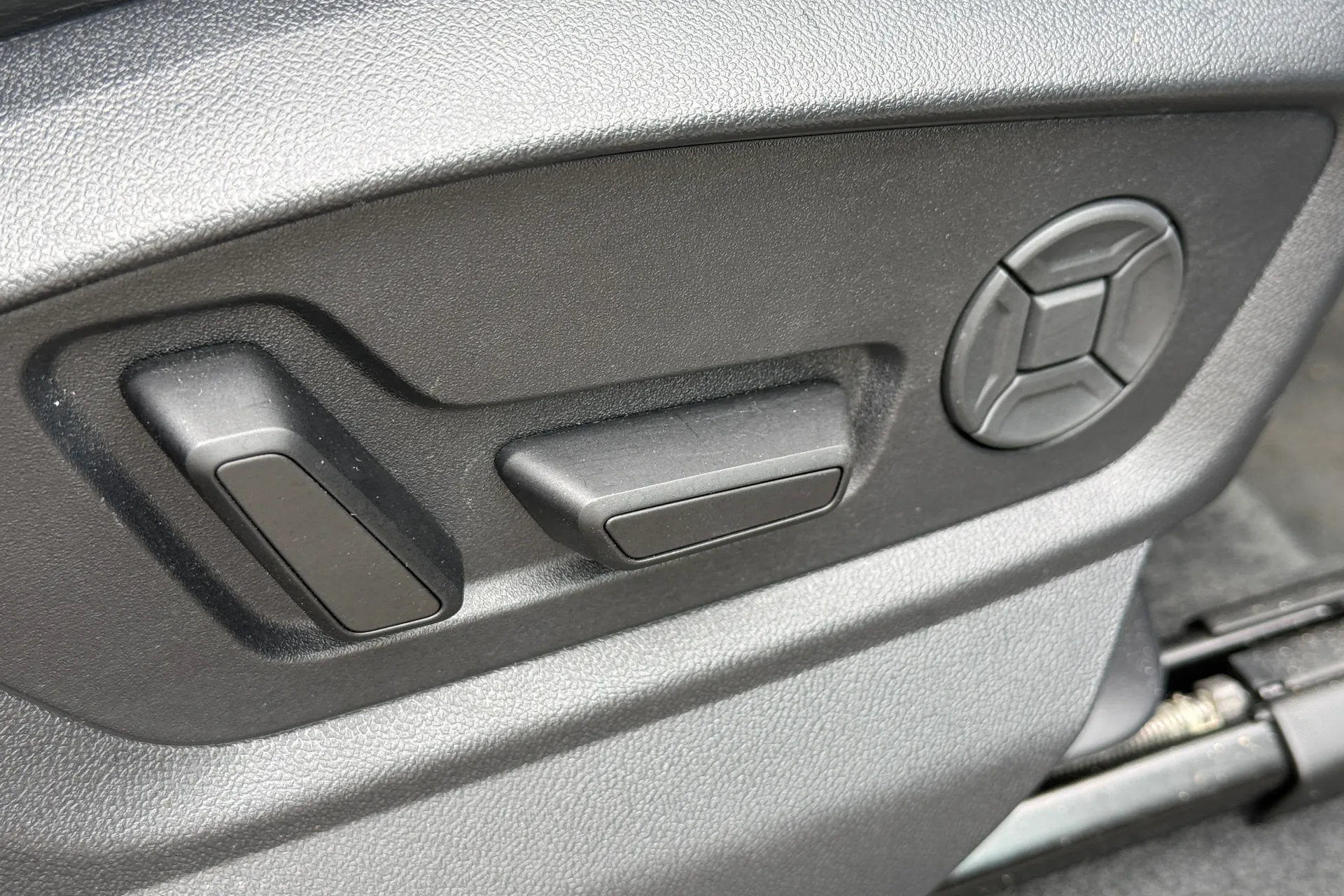 Audi Q7 thumbnail image number 29