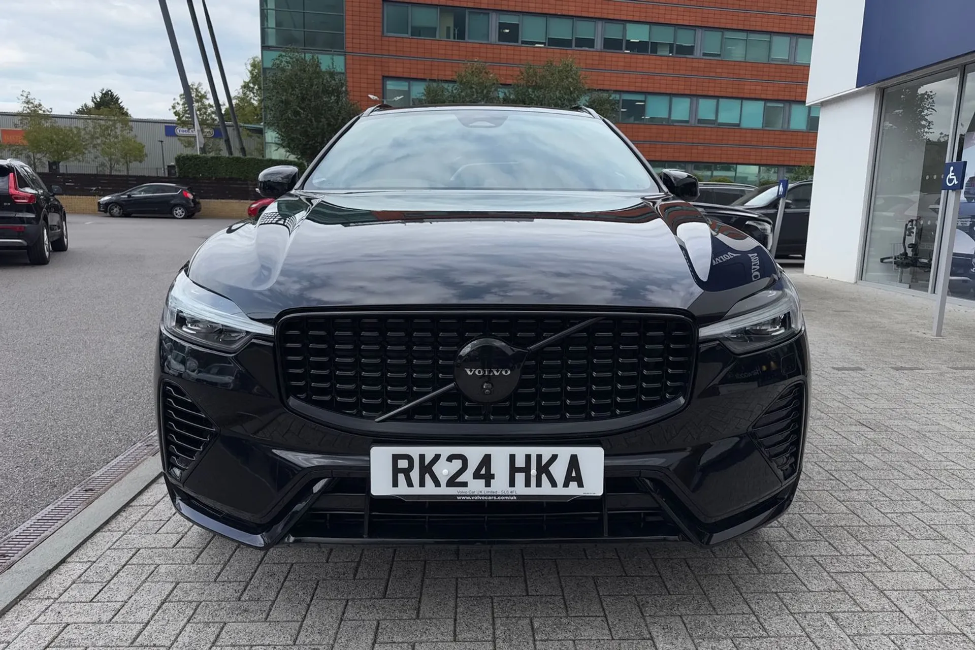 Volvo XC60 thumbnail image number 12