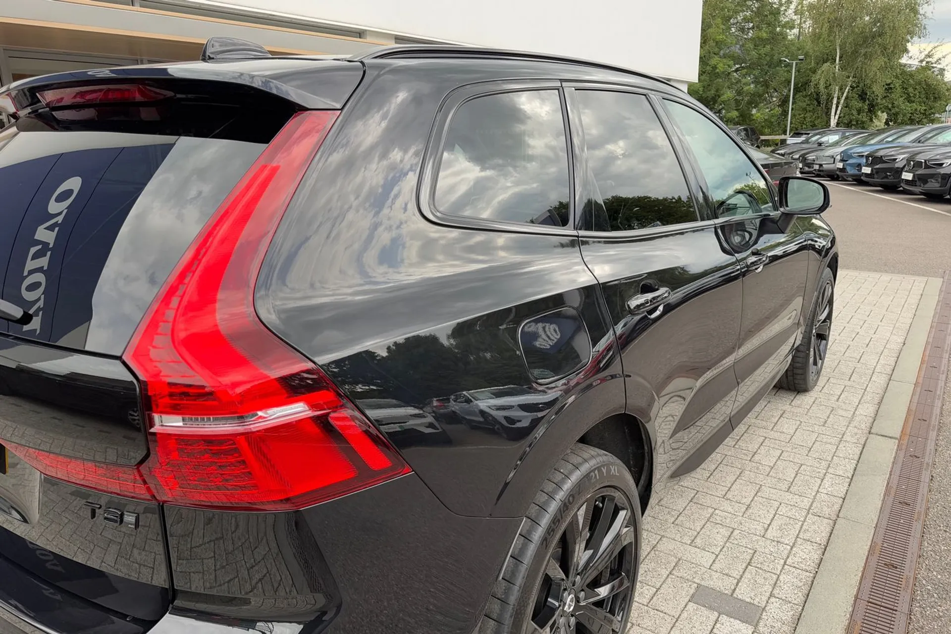 Volvo XC60 thumbnail image number 14