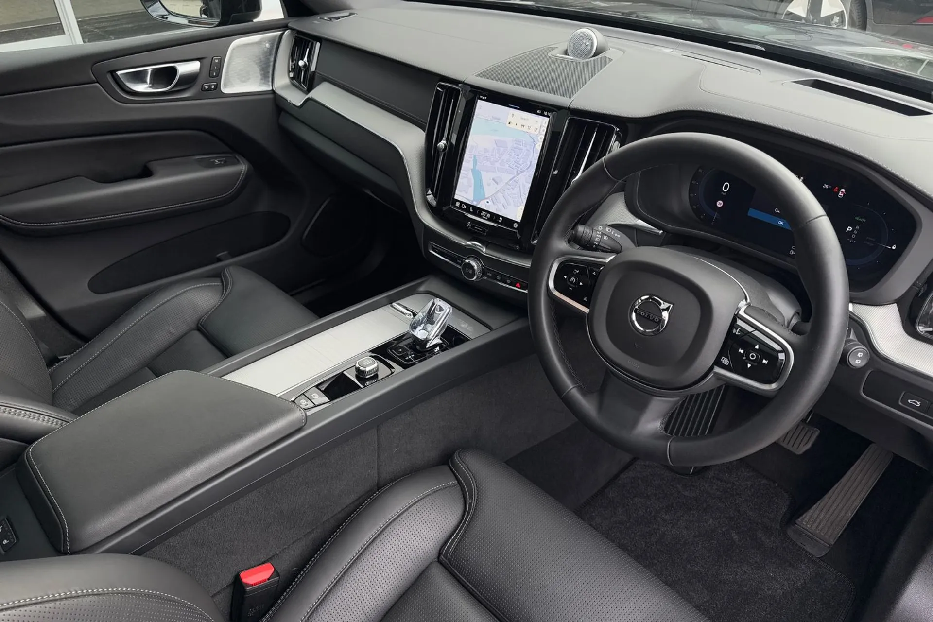 Volvo XC60 thumbnail image number 5