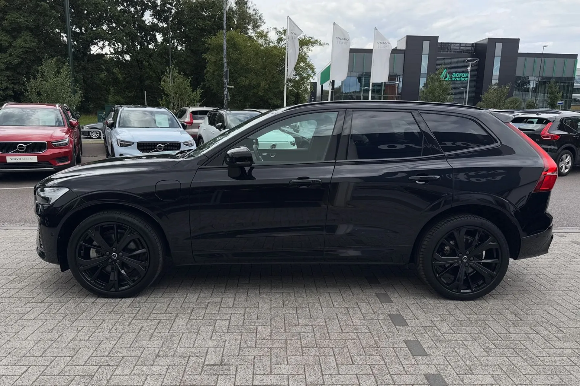 Volvo XC60 thumbnail image number 10