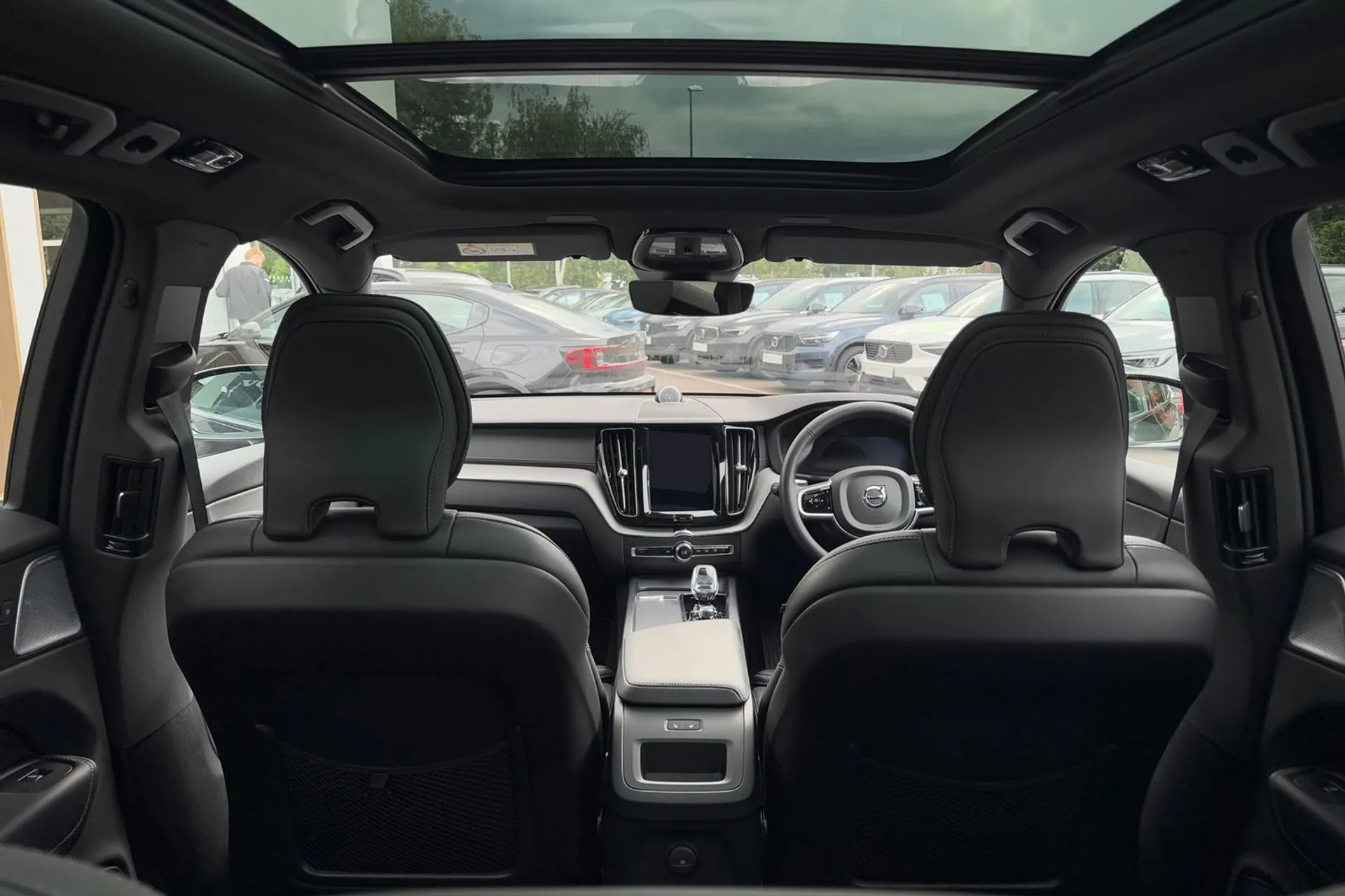 Volvo XC60 thumbnail image number 21