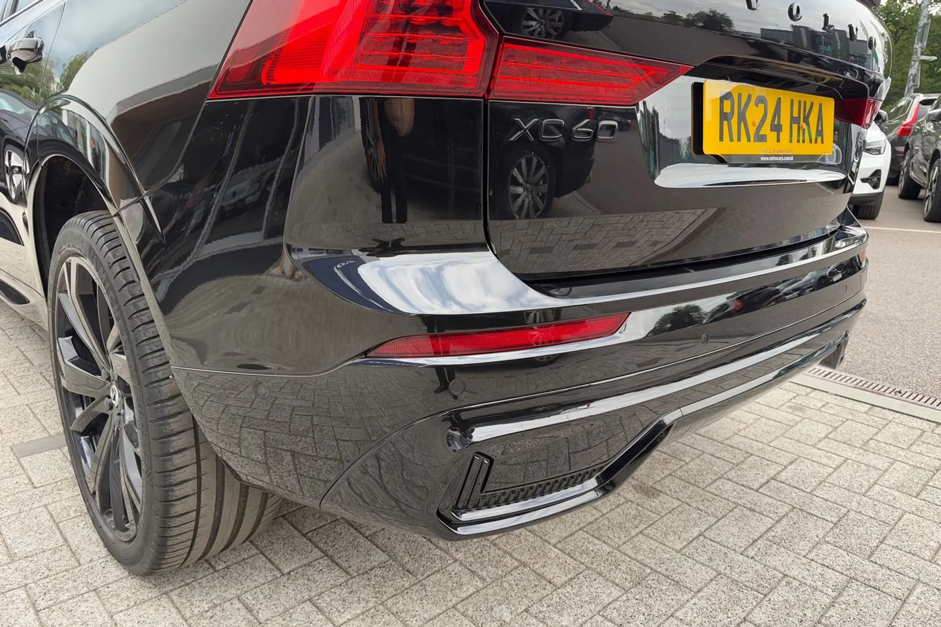 Volvo XC60 thumbnail image number 17