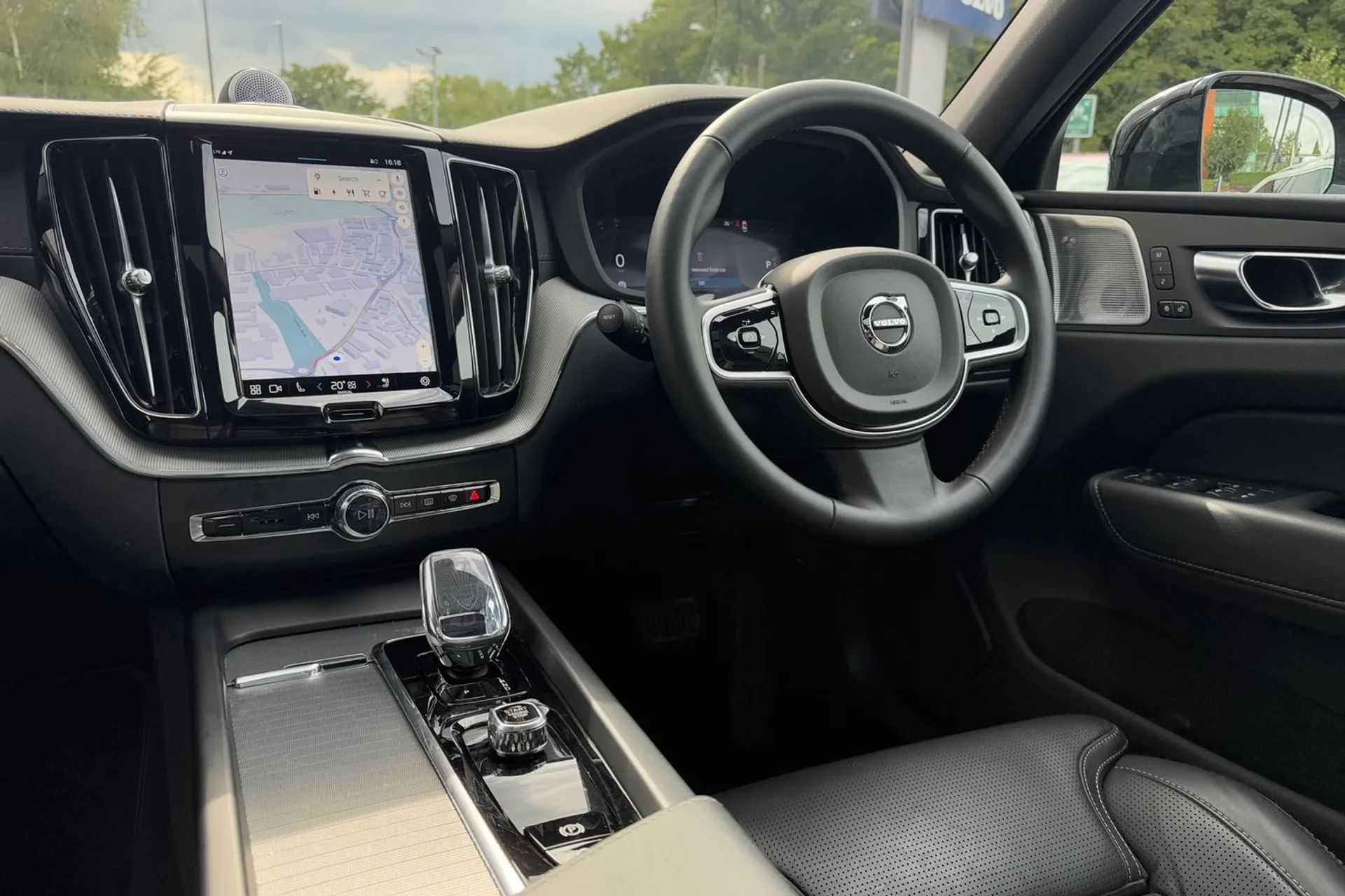Volvo XC60 thumbnail image number 34
