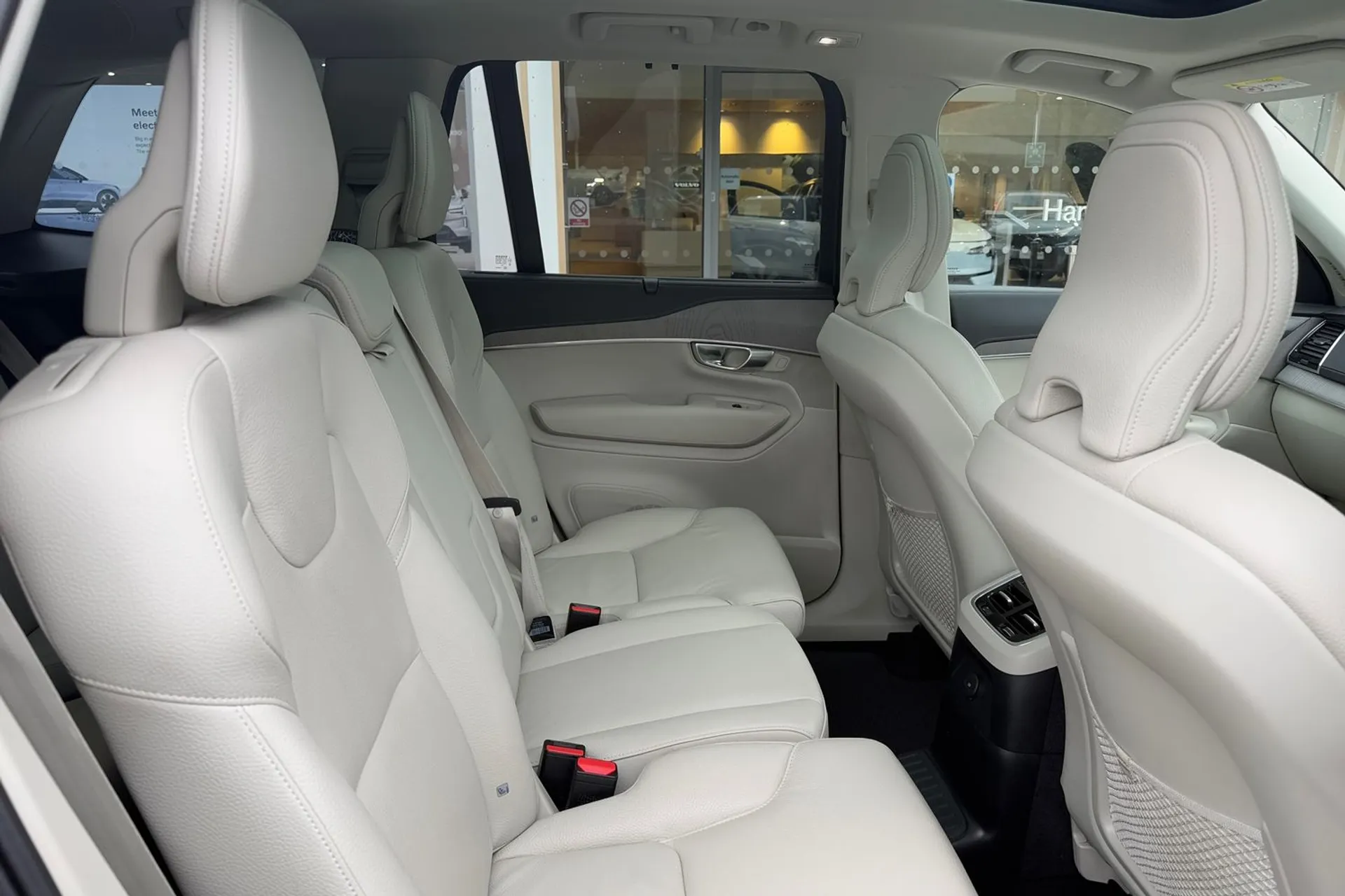 Volvo XC90 thumbnail image number 24