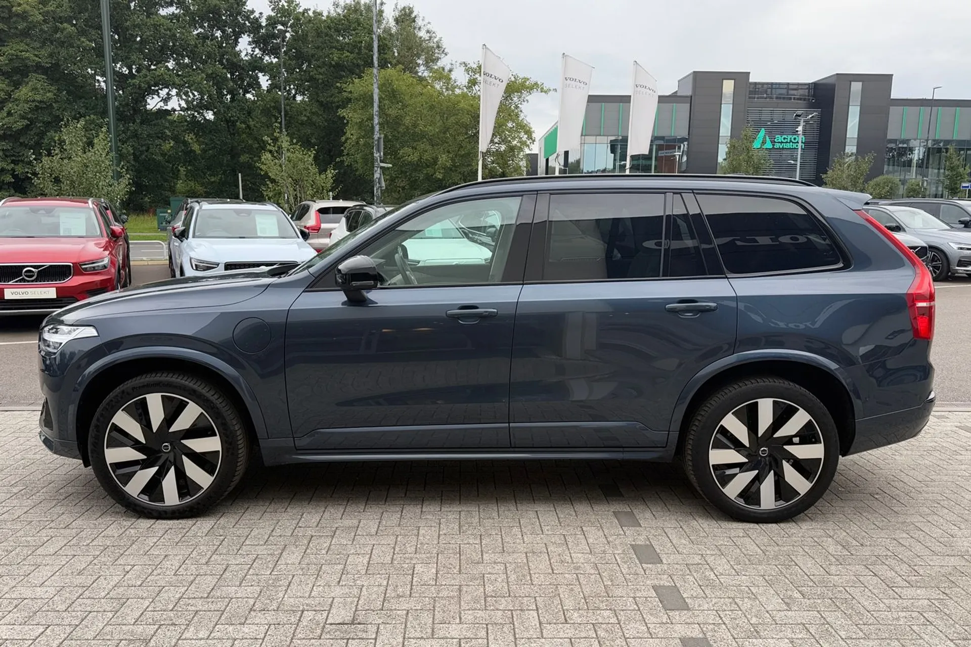 Volvo XC90 thumbnail image number 12