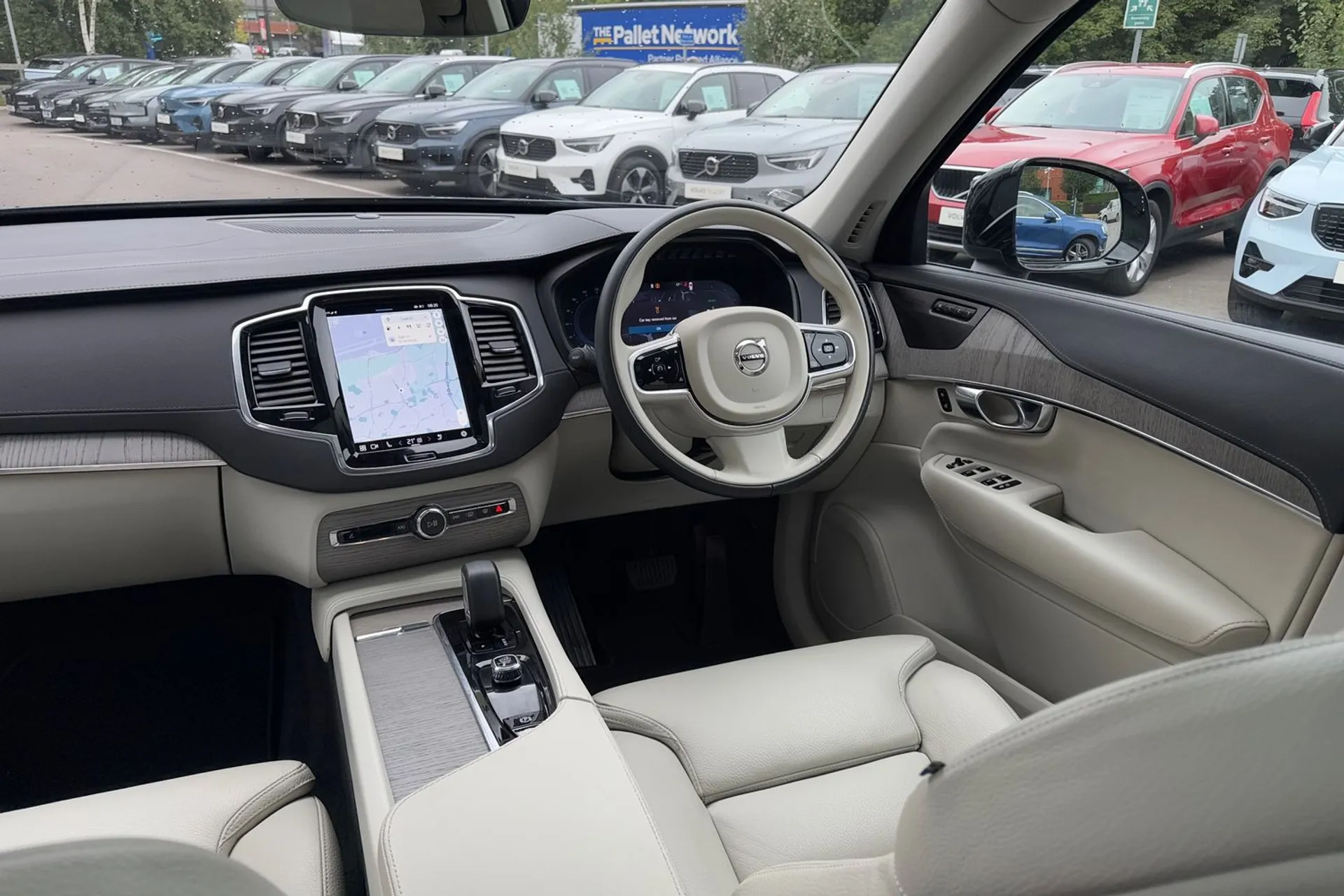 Volvo XC90 thumbnail image number 34