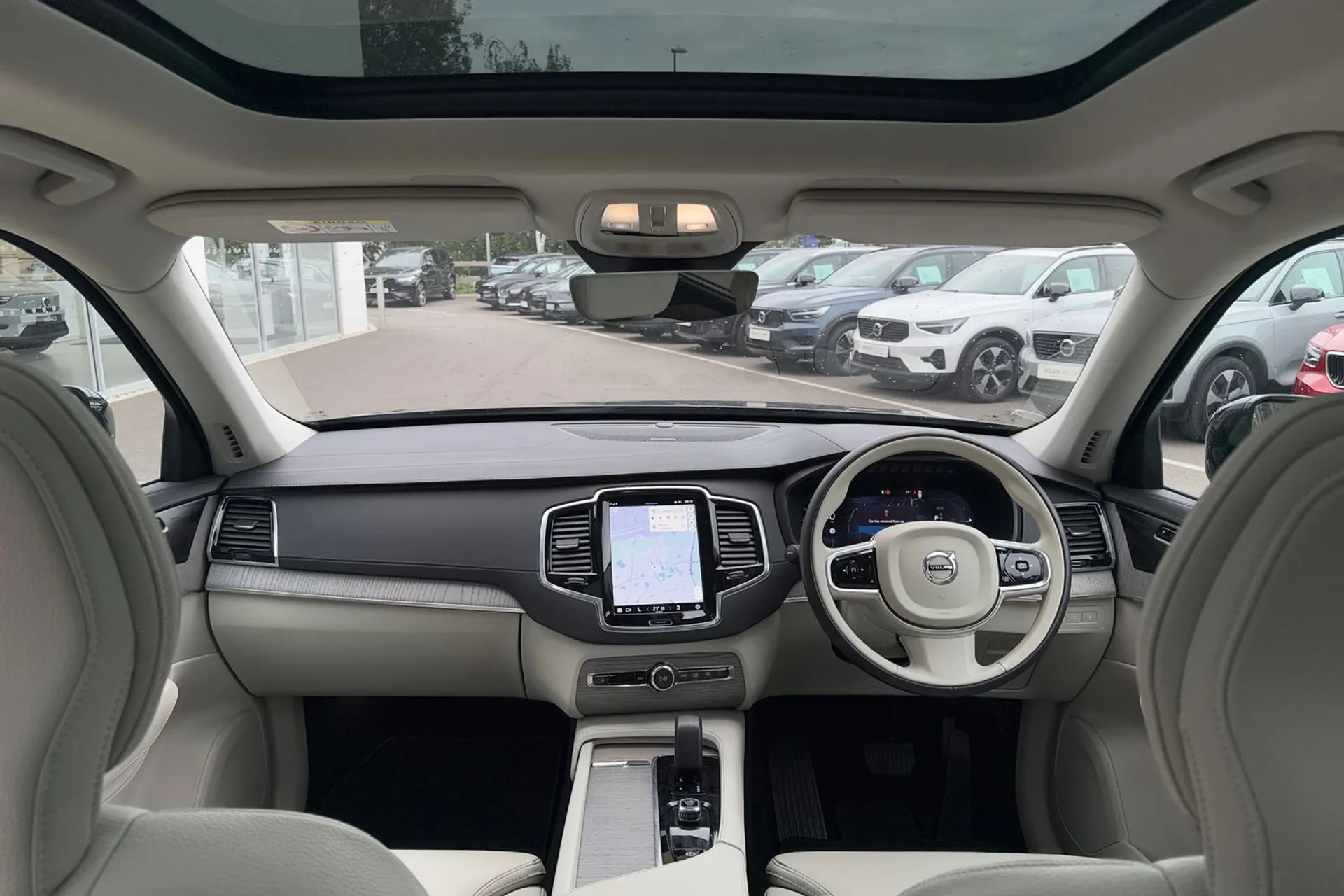 Volvo XC90 thumbnail image number 3