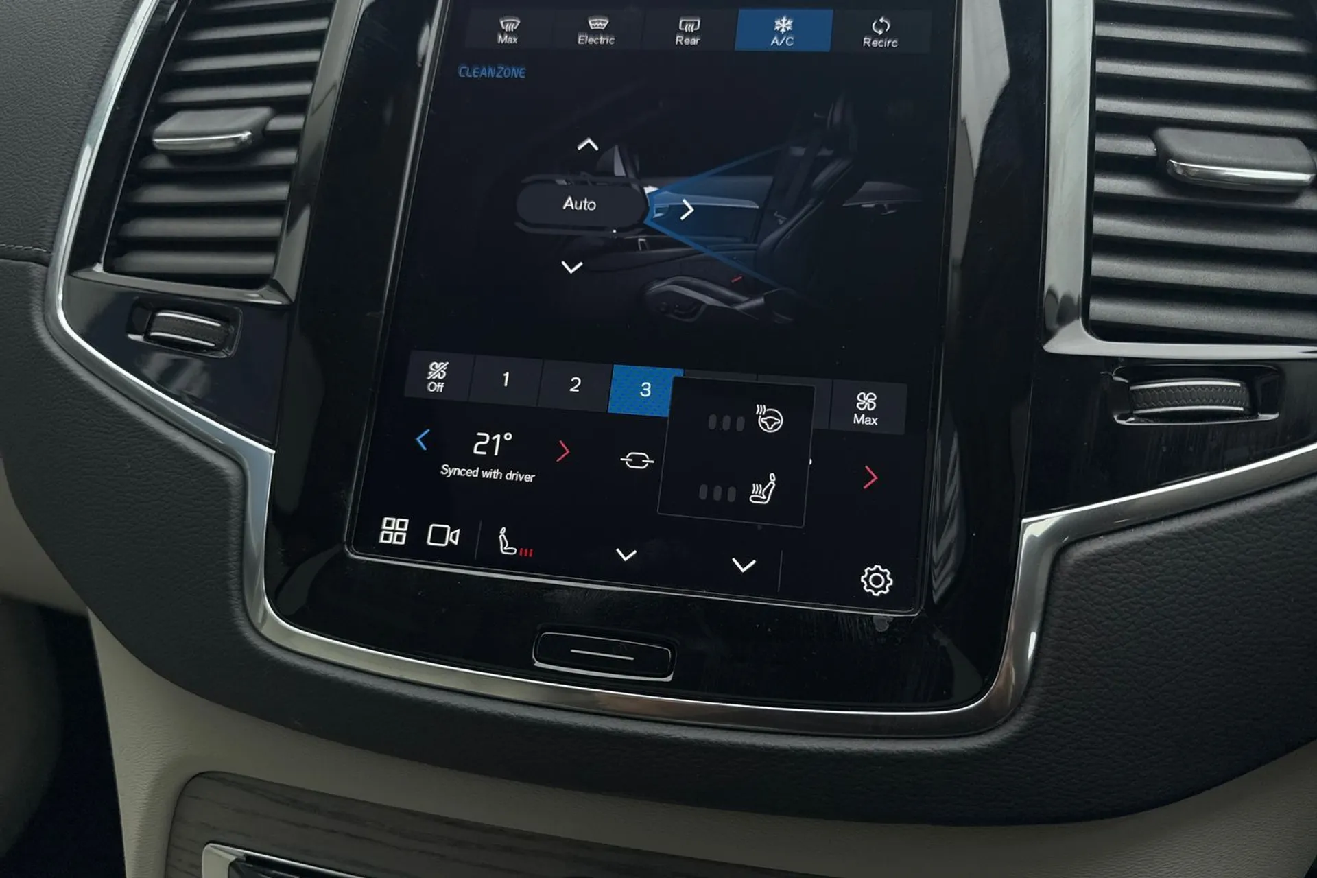 Volvo XC90 thumbnail image number 42