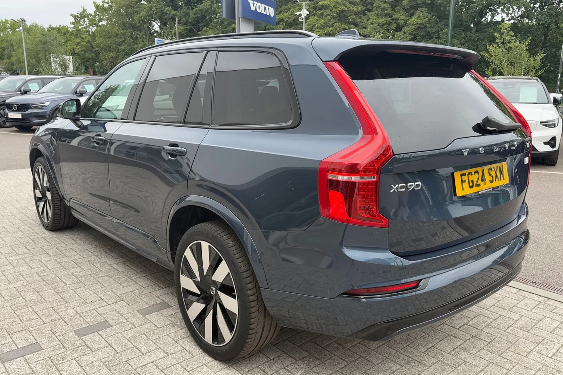 Volvo XC90 thumbnail image number 11