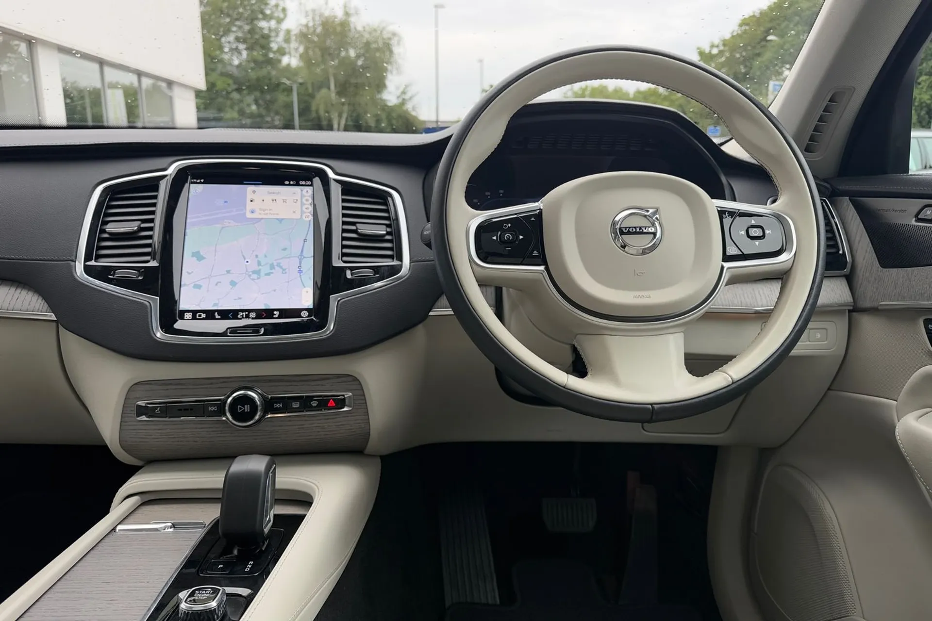 Volvo XC90 thumbnail image number 35