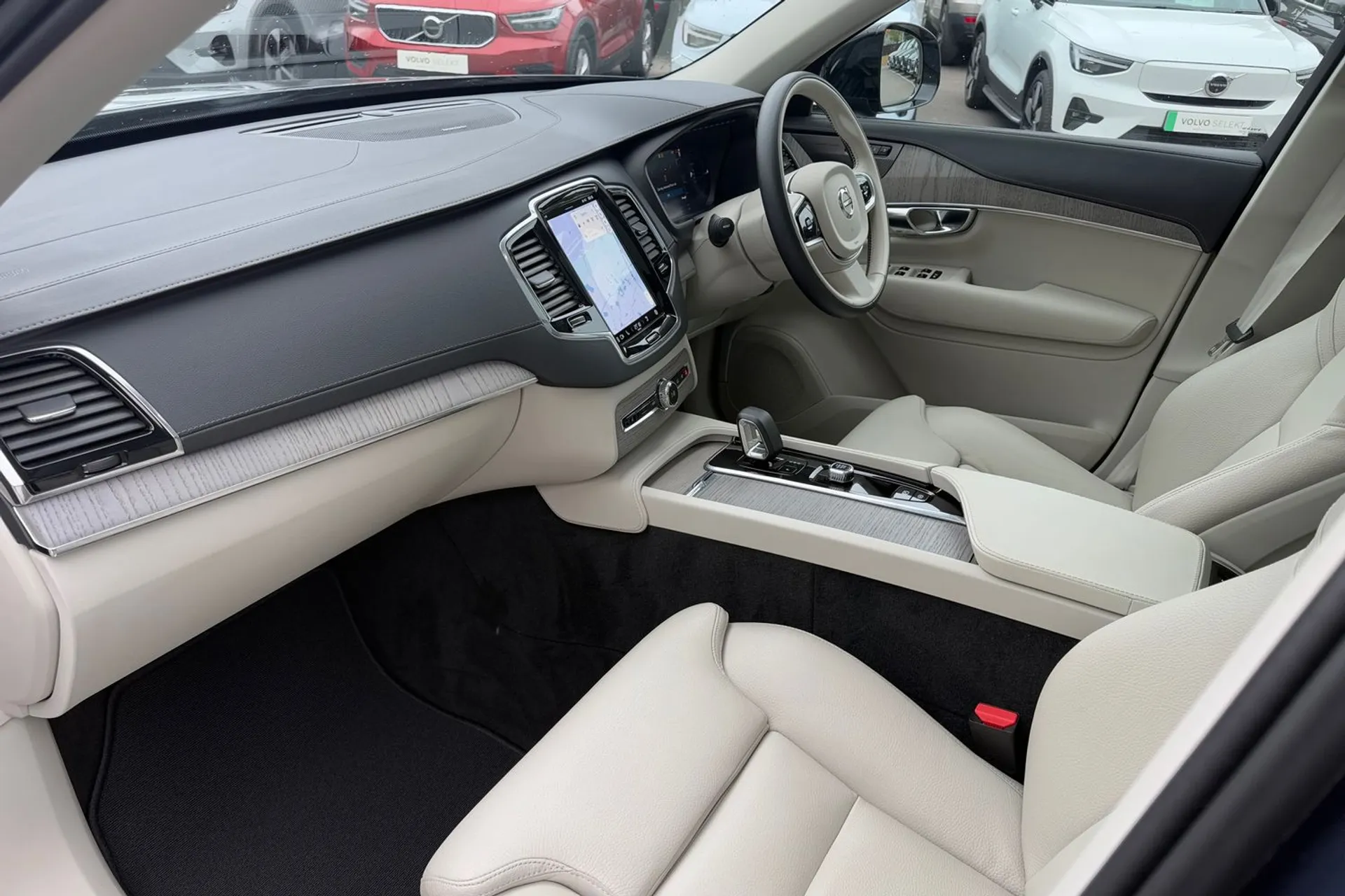 Volvo XC90 thumbnail image number 28