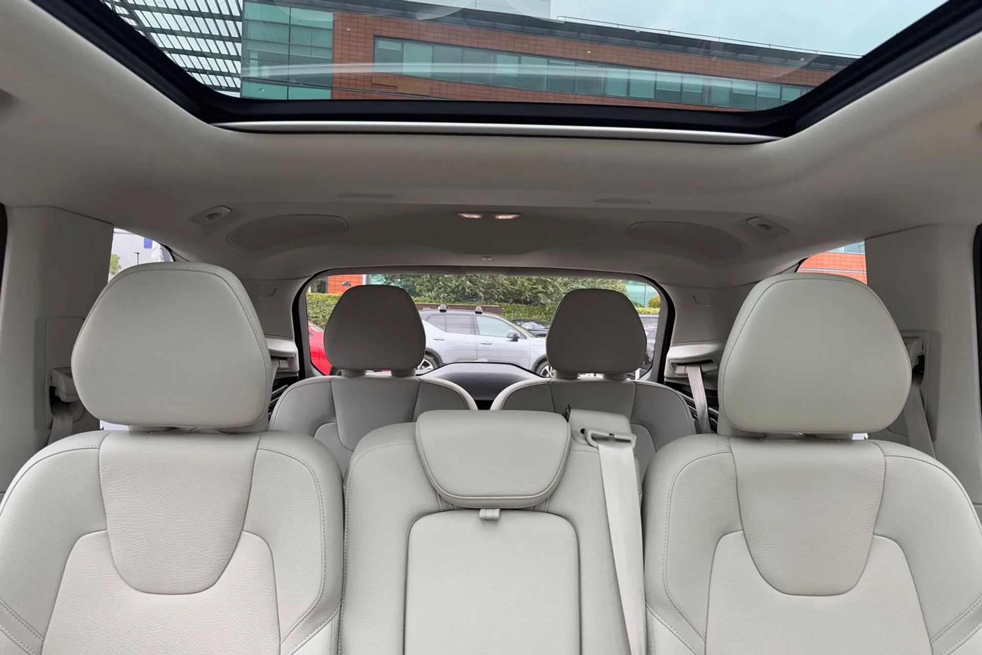 Volvo XC90 thumbnail image number 6