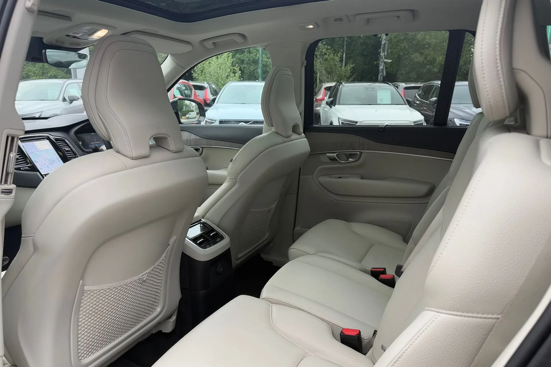 Volvo XC90 thumbnail image number 32