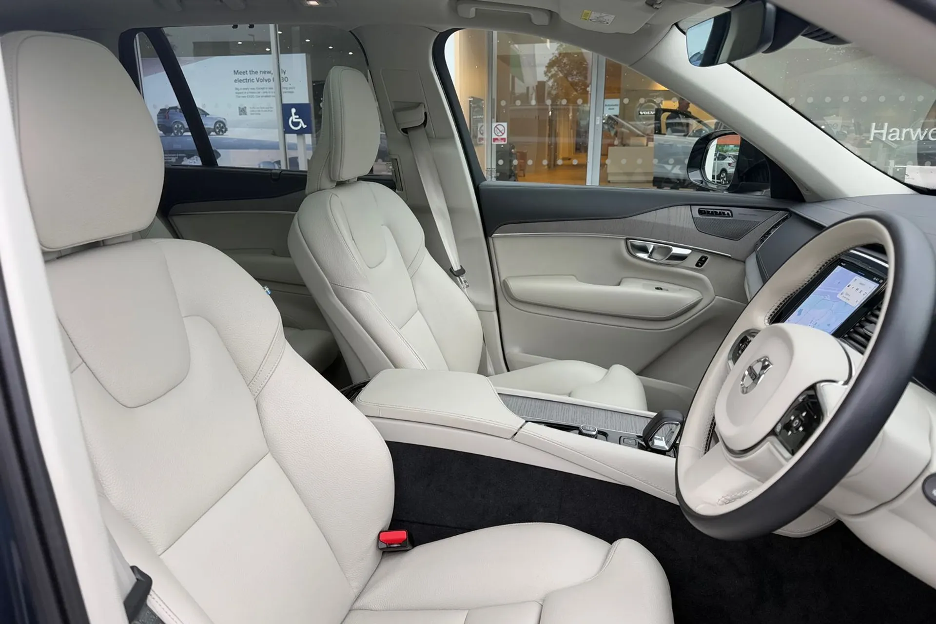 Volvo XC90 thumbnail image number 27