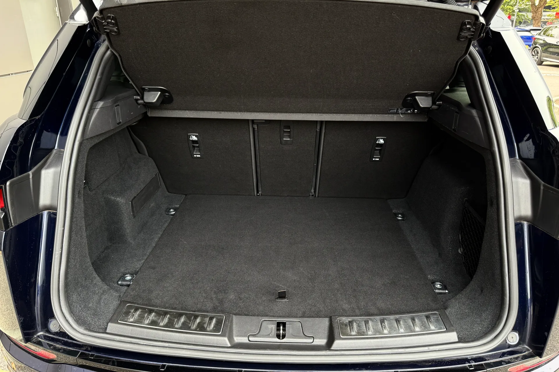 LAND ROVER RANGE ROVER EVOQUE thumbnail image number 31