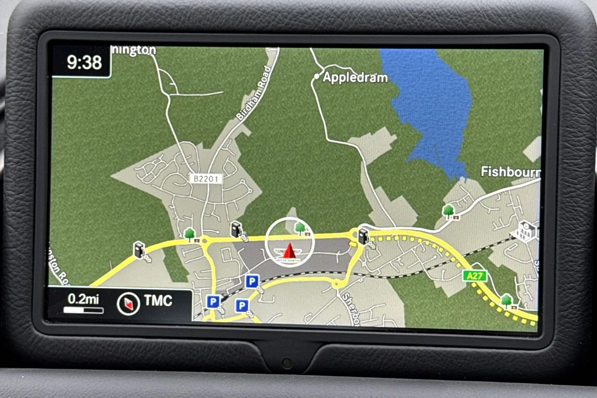 Aston Martin DB11 thumbnail image number 4