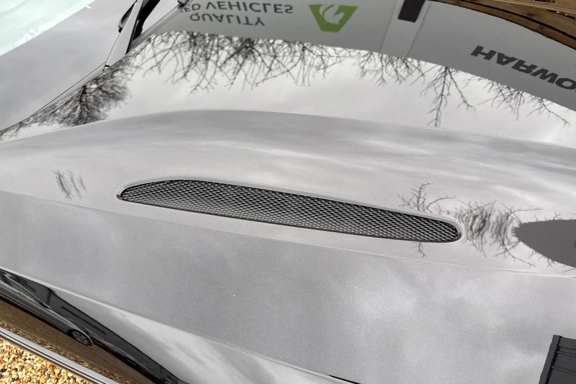 Aston Martin DB11 thumbnail image number 58