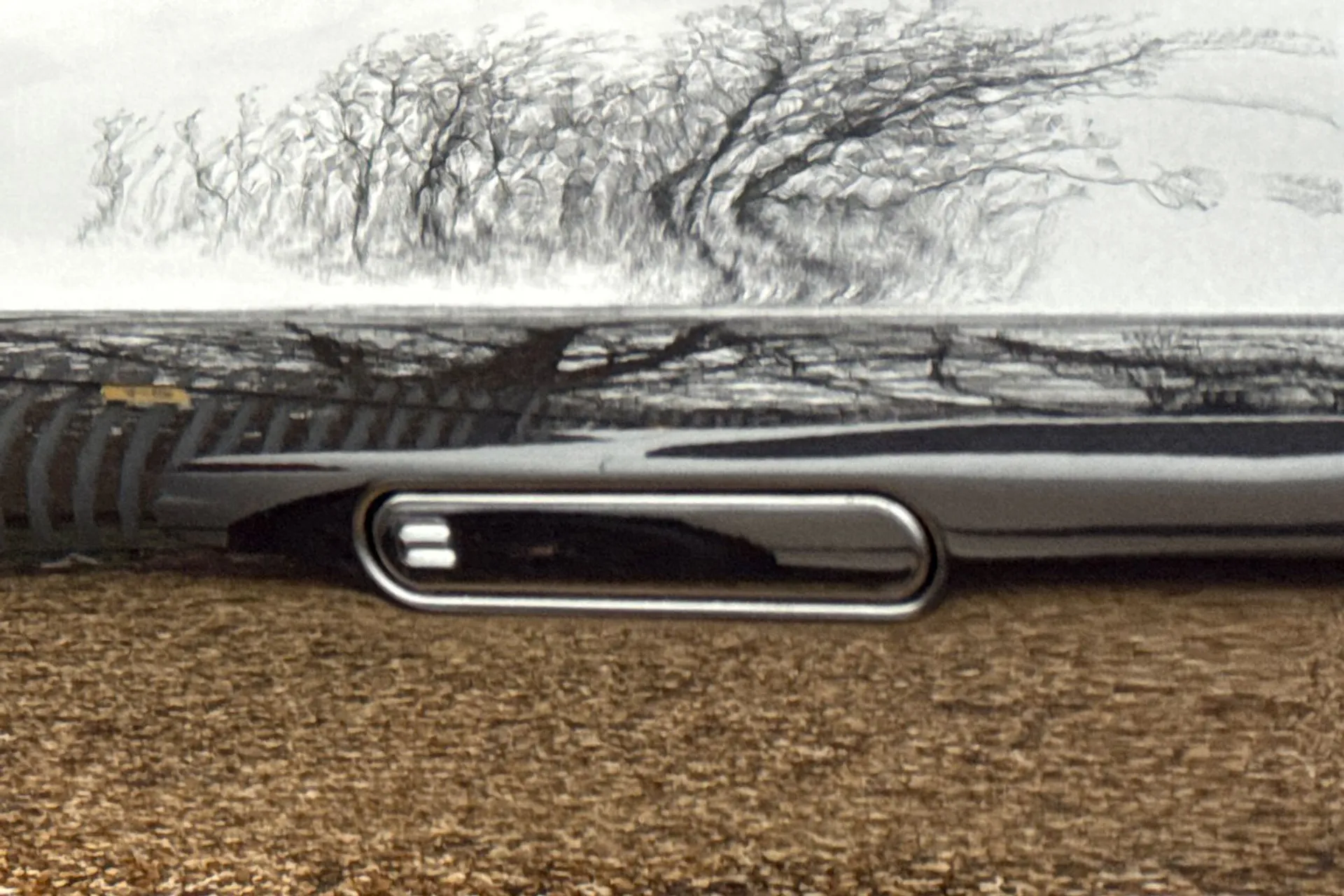 Aston Martin DB11 thumbnail image number 17