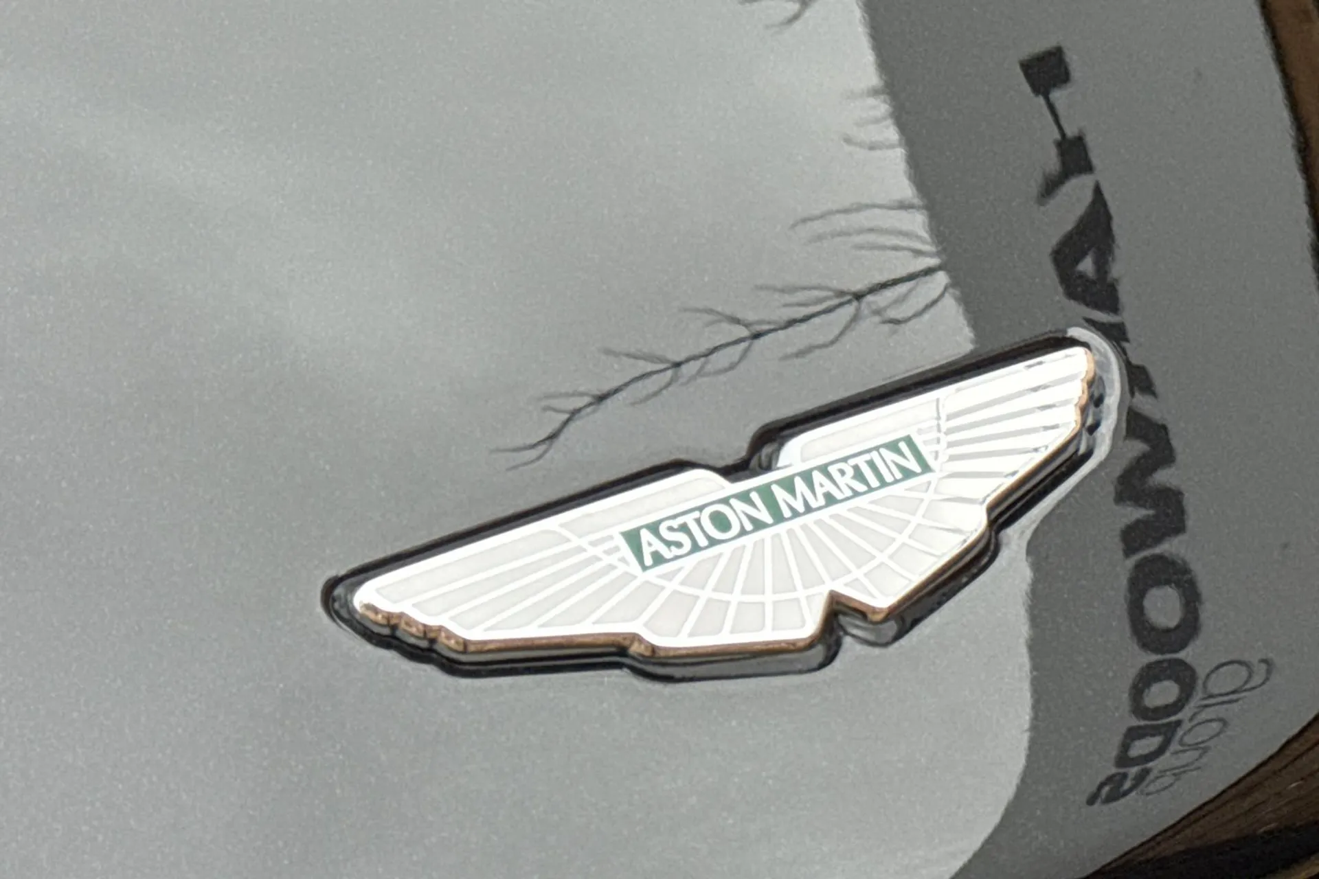 Aston Martin DB11 thumbnail image number 57